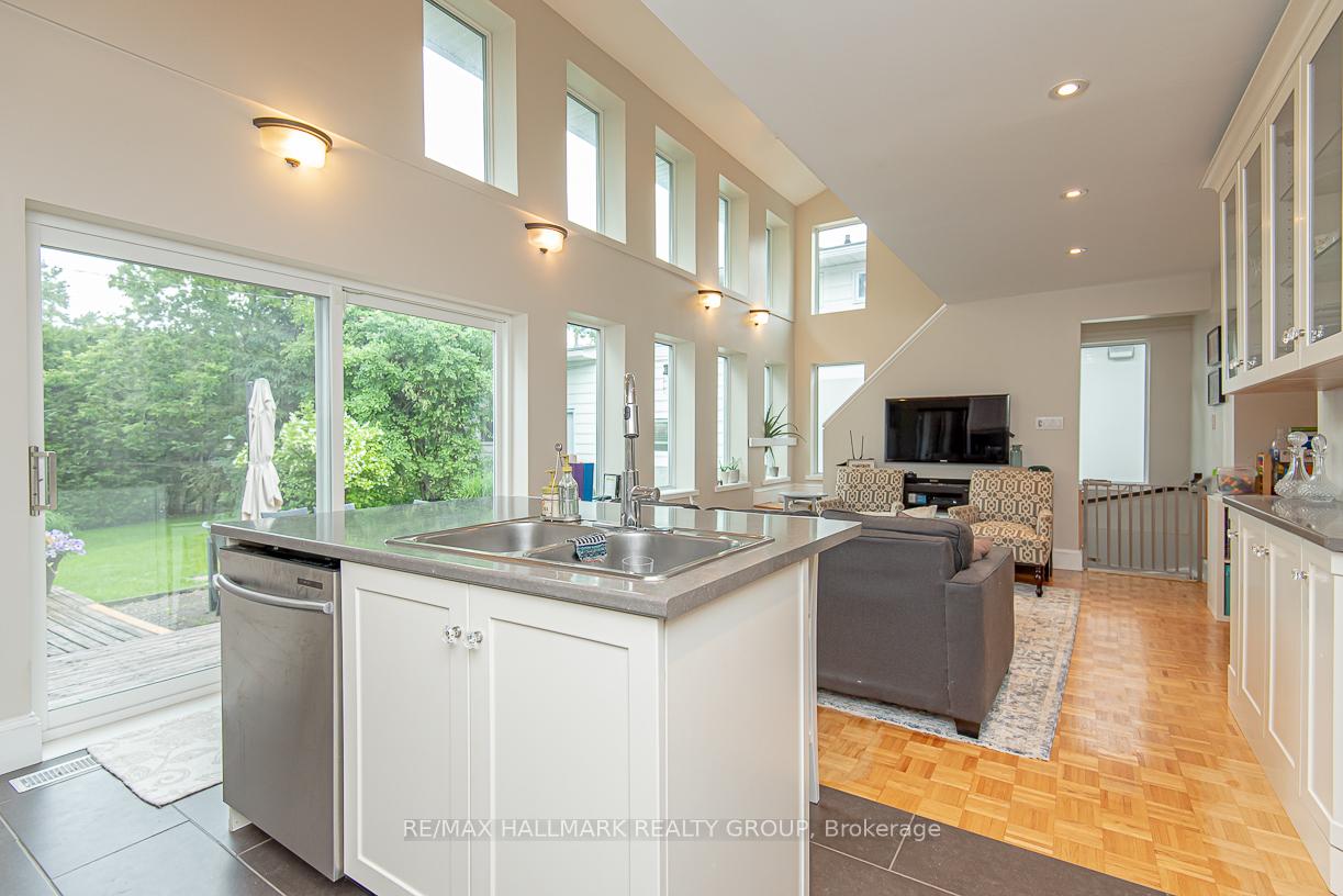 Photo 17 of 875 Kingsmere Avenue, Ottawa, McKellar Heights/Glabar Park — HOMEH