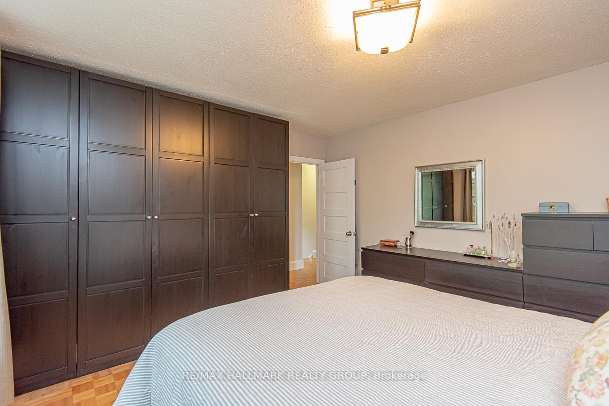 Photo 22 of 875 Kingsmere Avenue, Ottawa, McKellar Heights/Glabar Park — HOMEH