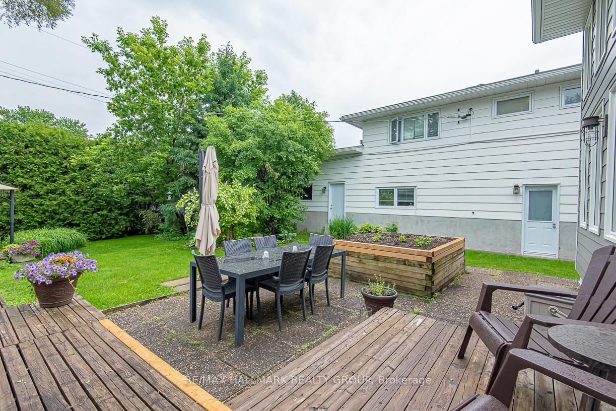 Photo 32 of 875 Kingsmere Avenue, Ottawa, McKellar Heights/Glabar Park — HOMEH