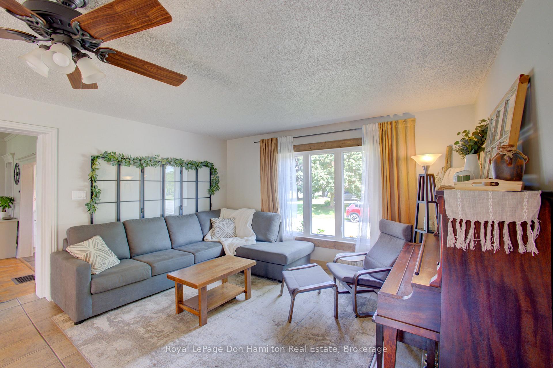 Photo 18 of 3002 Brookhaven Drive, Howick — HOMEH