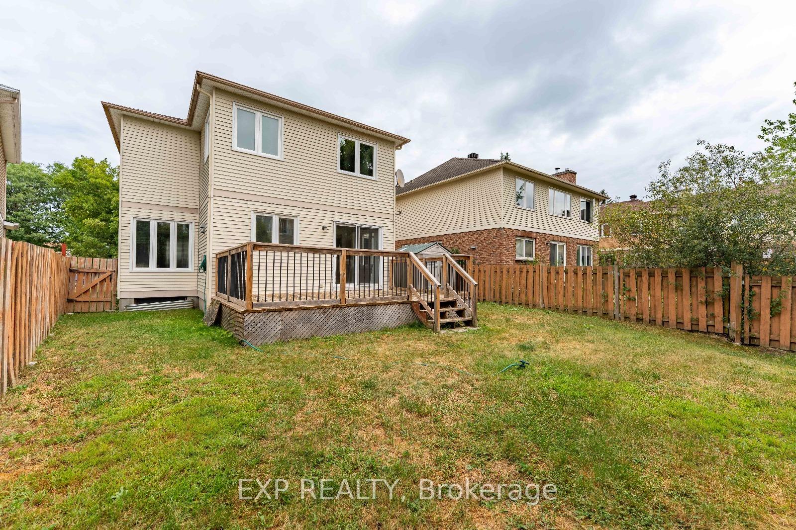 Photo 5 of 1642 Blohm Drive, Ottawa, Hunt Club Park — HOMEH