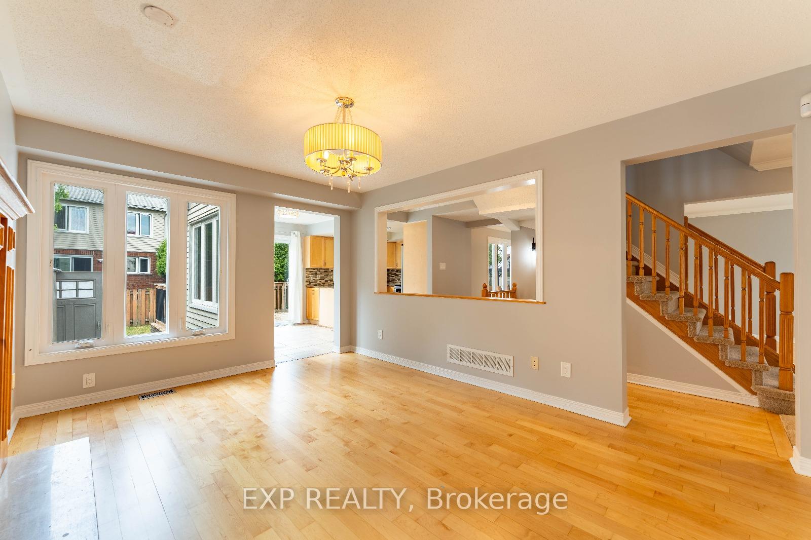 Photo 8 of 1642 Blohm Drive, Ottawa, Hunt Club Park — HOMEH