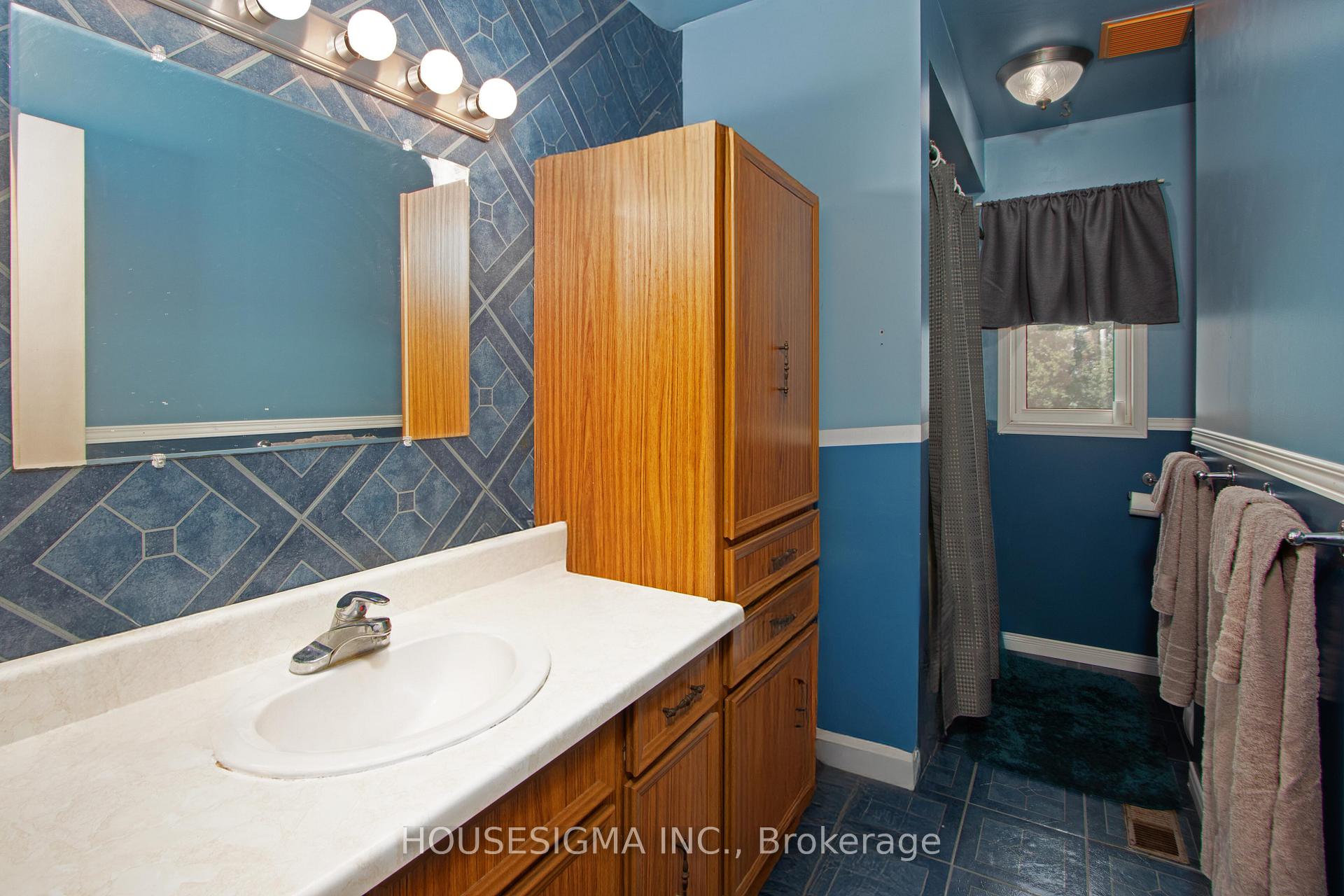 Photo 17 of 43794 Cranbrook Road, Huron East, Brussels — HOMEH