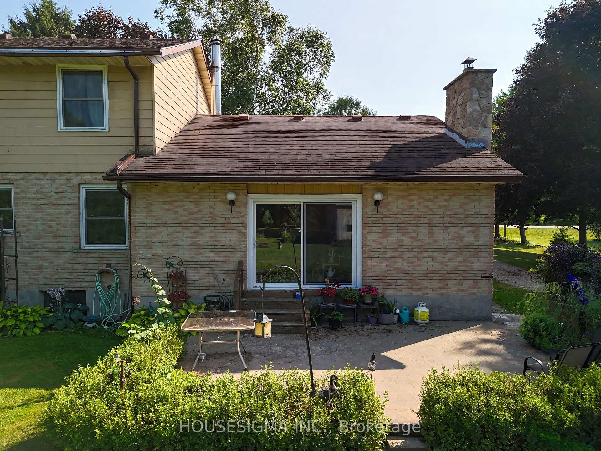 Photo 24 of 43794 Cranbrook Road, Huron East, Brussels — HOMEH