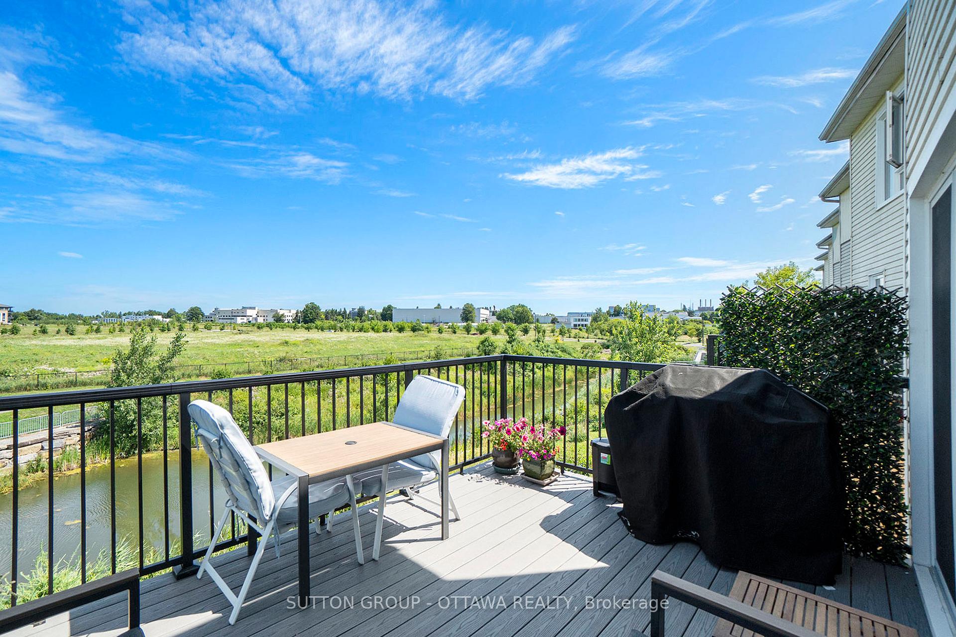 Photo 9 of 13 Drayton Private, Ottawa, CFB Rockcliffe and Area — HOMEH