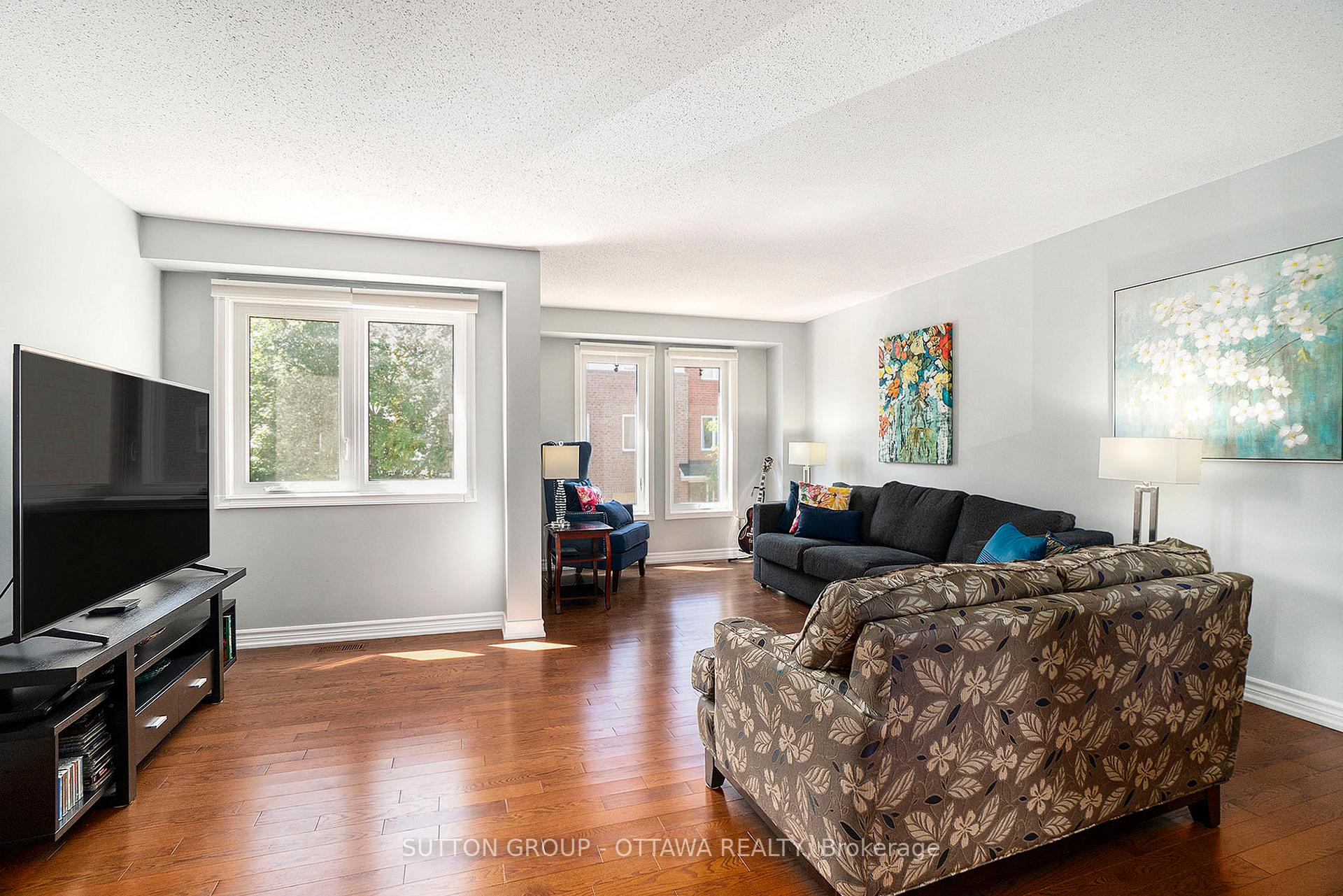 Photo 15 of 13 Drayton Private, Ottawa, CFB Rockcliffe and Area — HOMEH