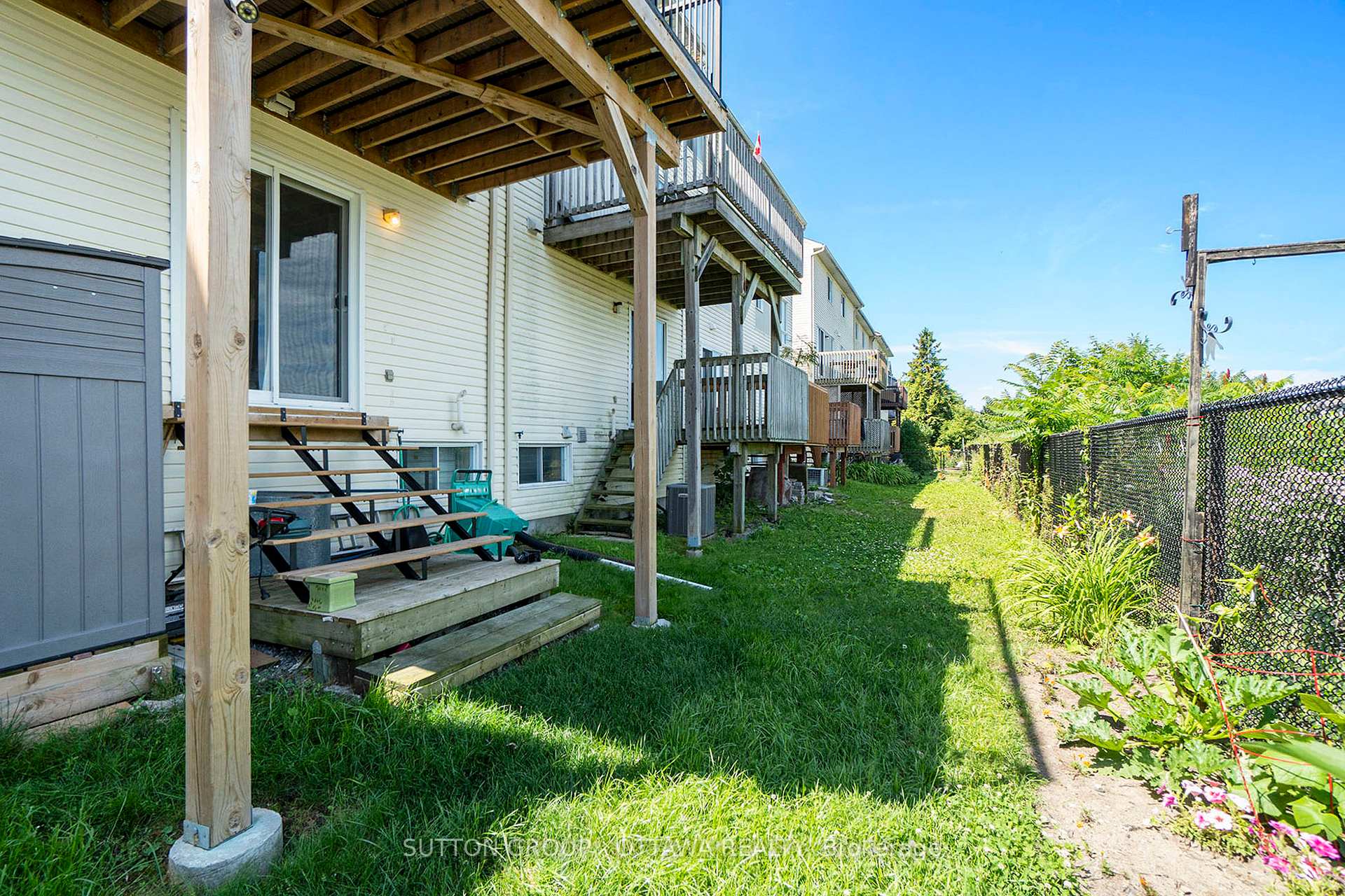 Photo 28 of 13 Drayton Private, Ottawa, CFB Rockcliffe and Area — HOMEH