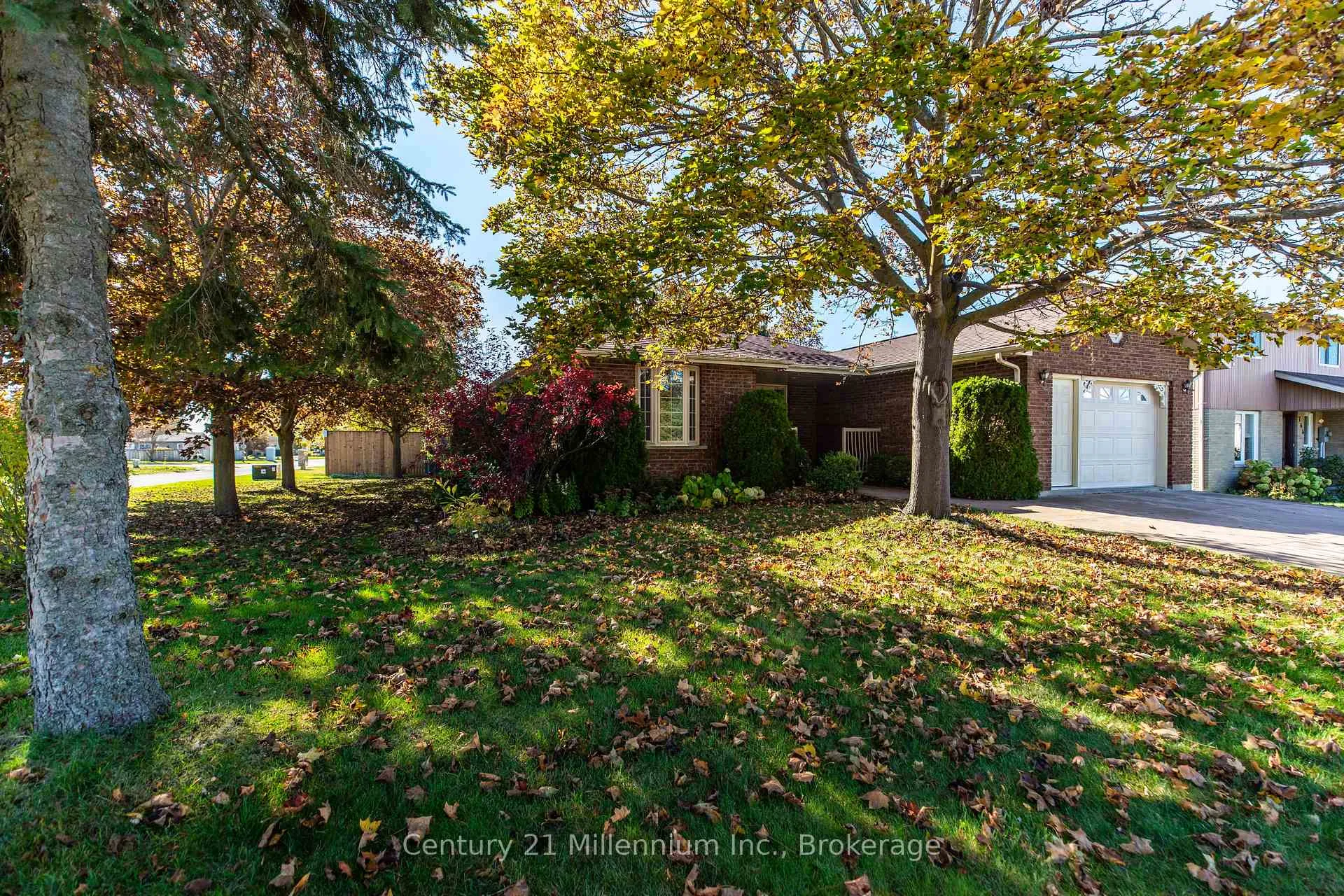 Photo 4 of 750 Baird Street, Kincardine — HOMEH