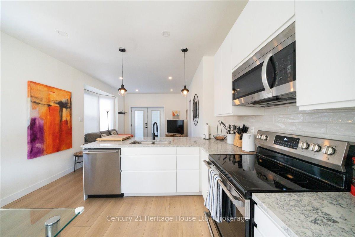 Photo 20 of Unit B, 180 Weber Street, Kitchener — HOMEH