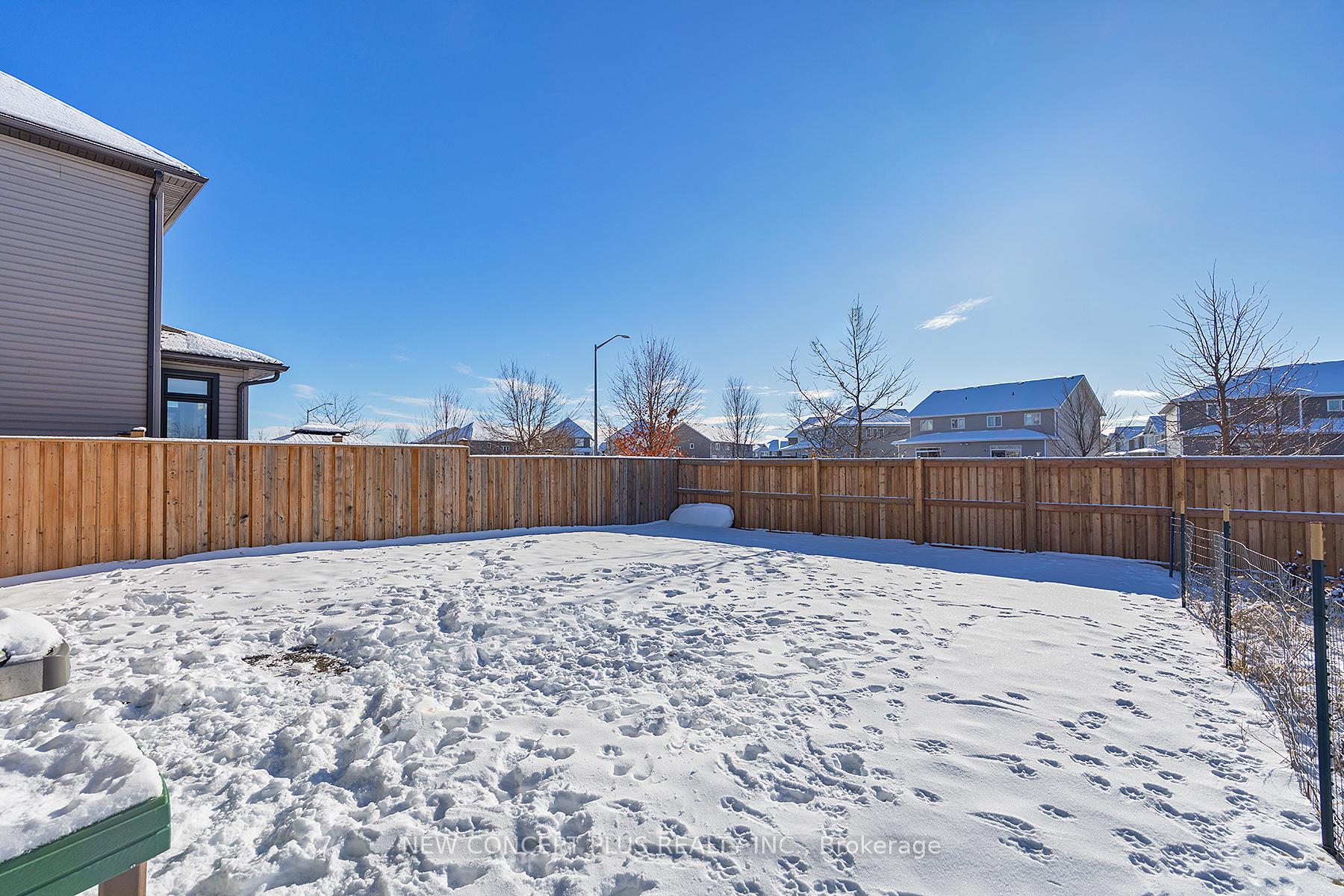Photo 7 of 1385 Monarch Drive, Kingston, City Northwest — HOMEH