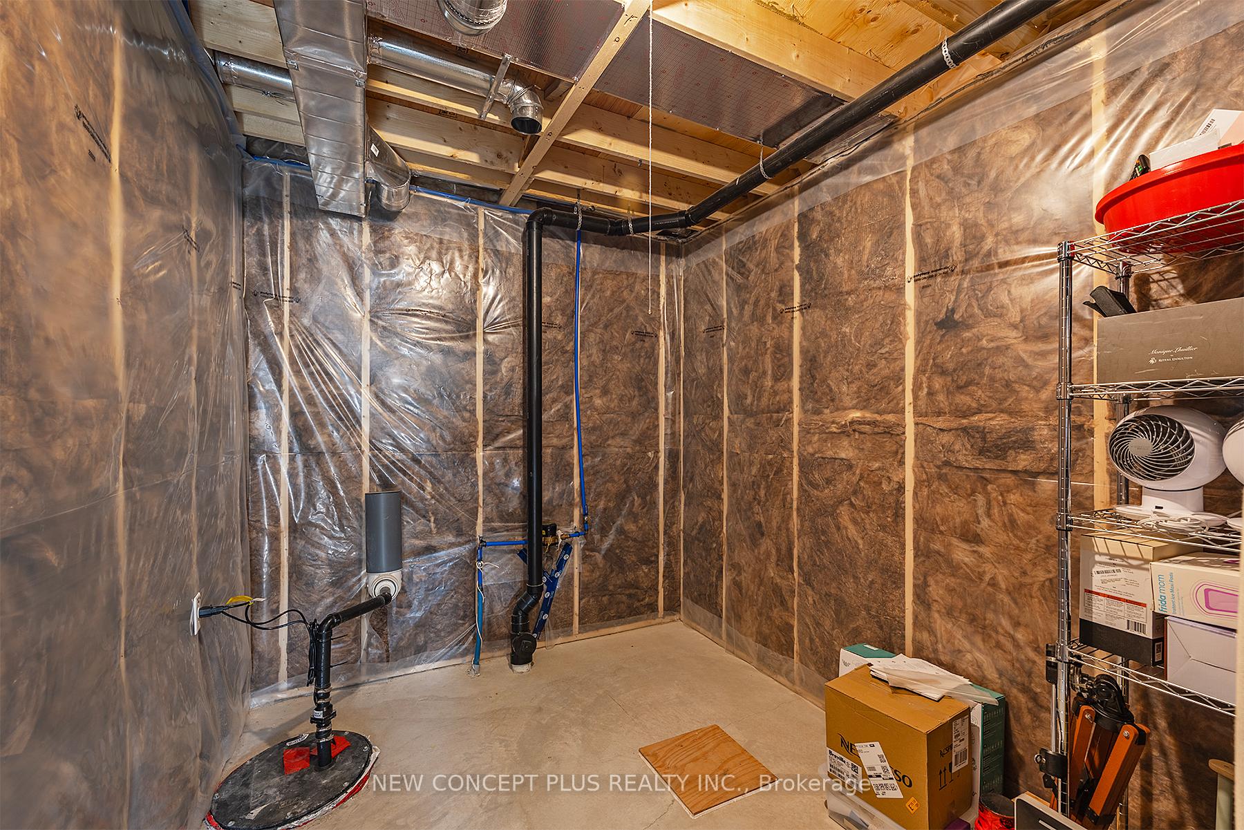 Photo 46 of 1385 Monarch Drive, Kingston, City Northwest — HOMEH