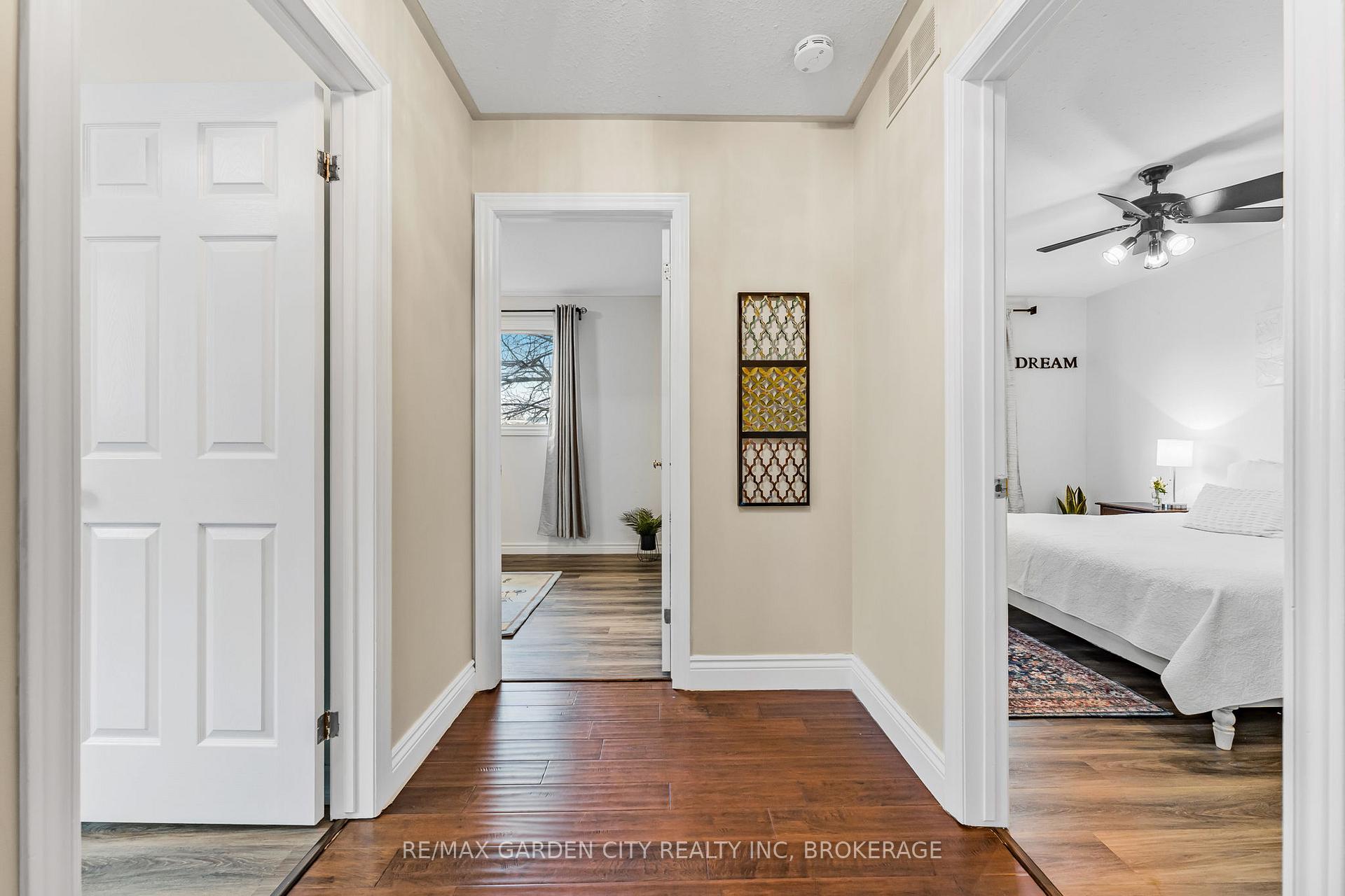 Photo 16 of 4534 Dufferin Avenue, Lincoln, Beamsville — HOMEH