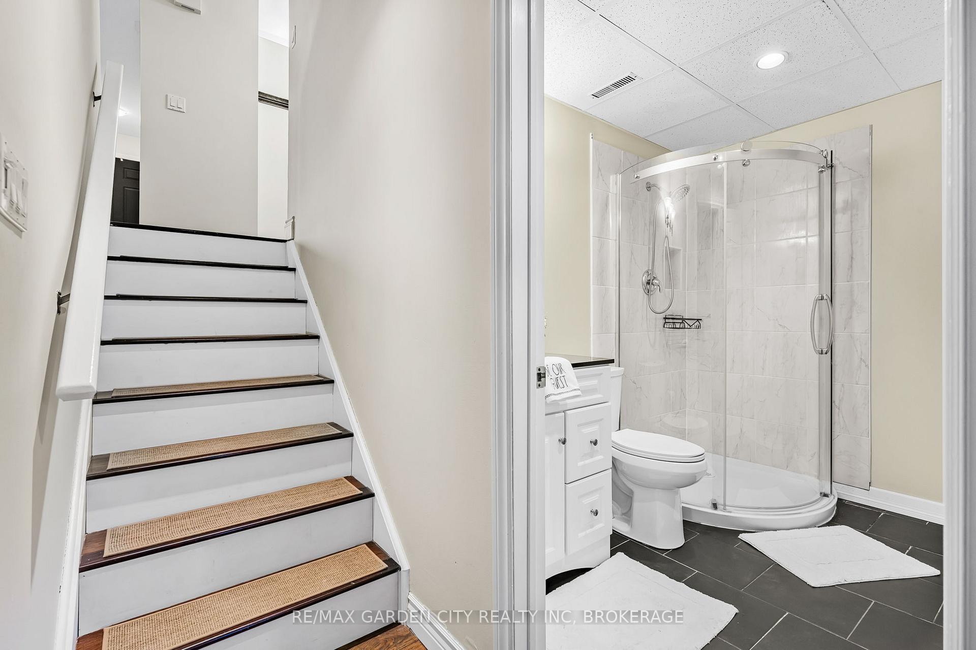 Photo 25 of 4534 Dufferin Avenue, Lincoln, Beamsville — HOMEH