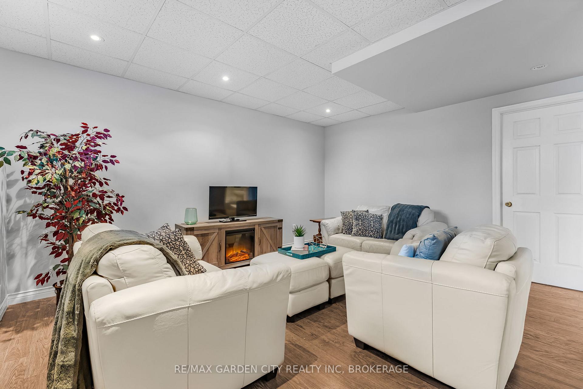 Photo 29 of 4534 Dufferin Avenue, Lincoln, Beamsville — HOMEH