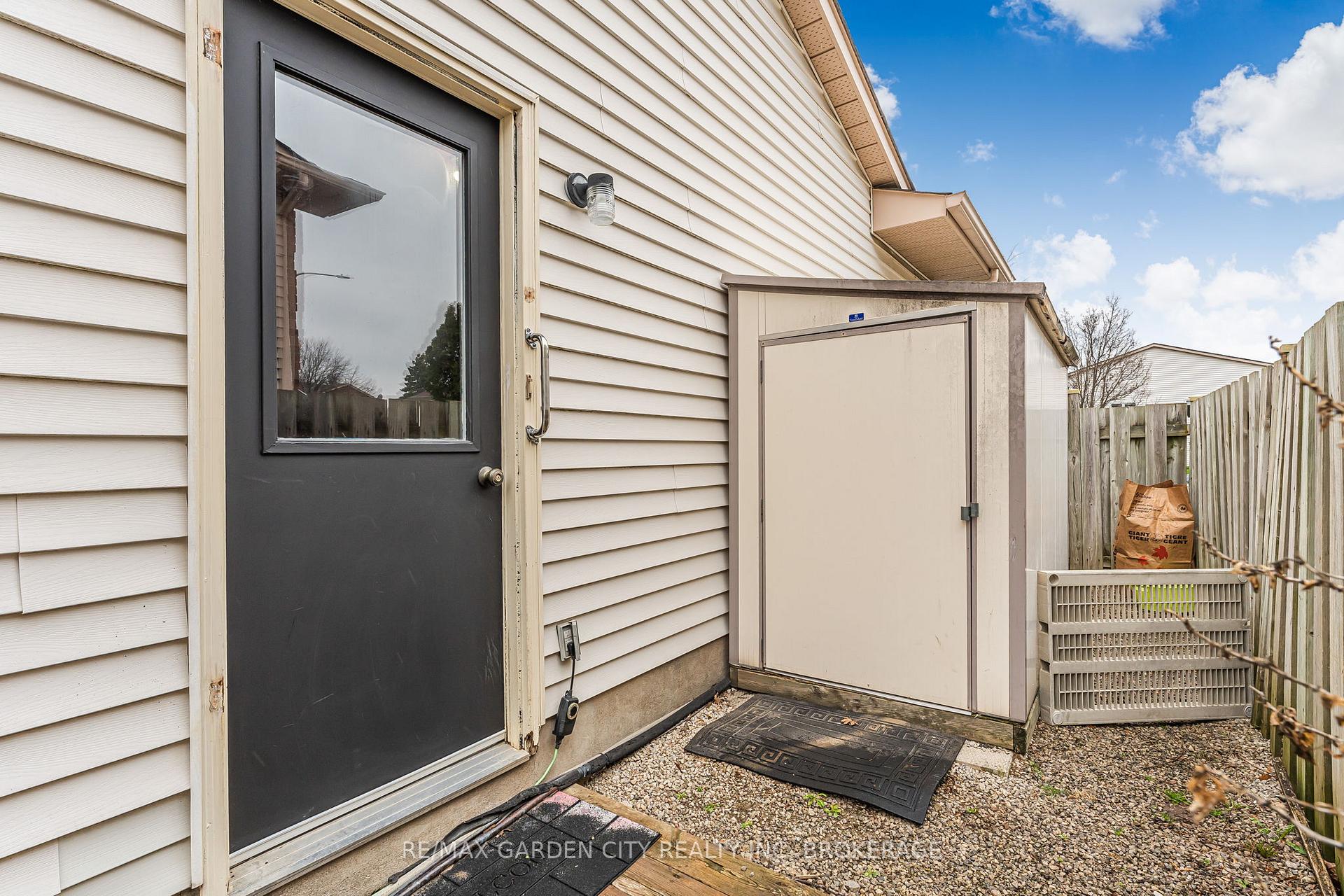 Photo 35 of 4534 Dufferin Avenue, Lincoln, Beamsville — HOMEH