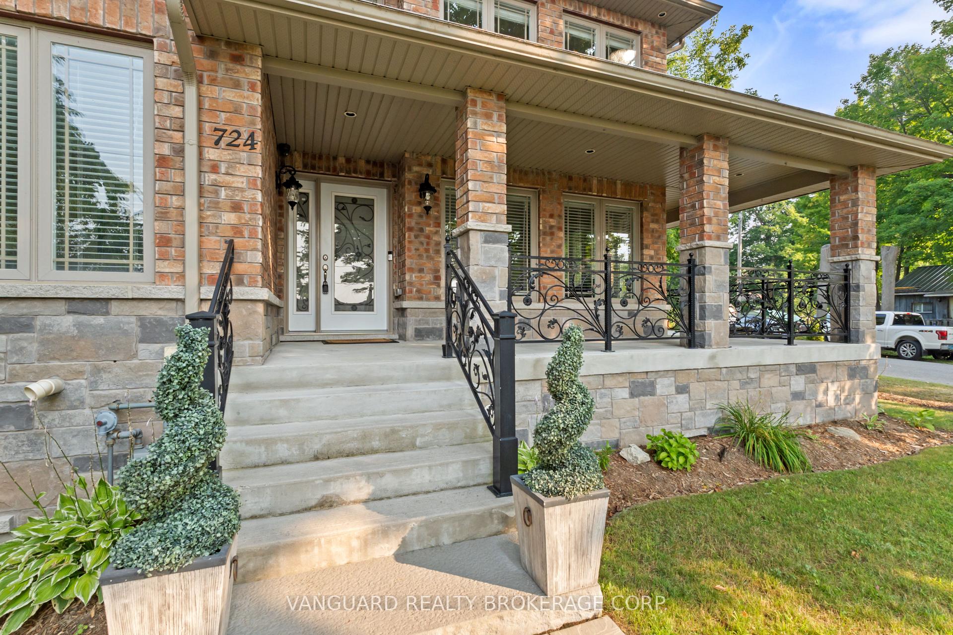 Photo 5 of 724 Lakelands Avenue, Innisfil, Alcona — HOMEH