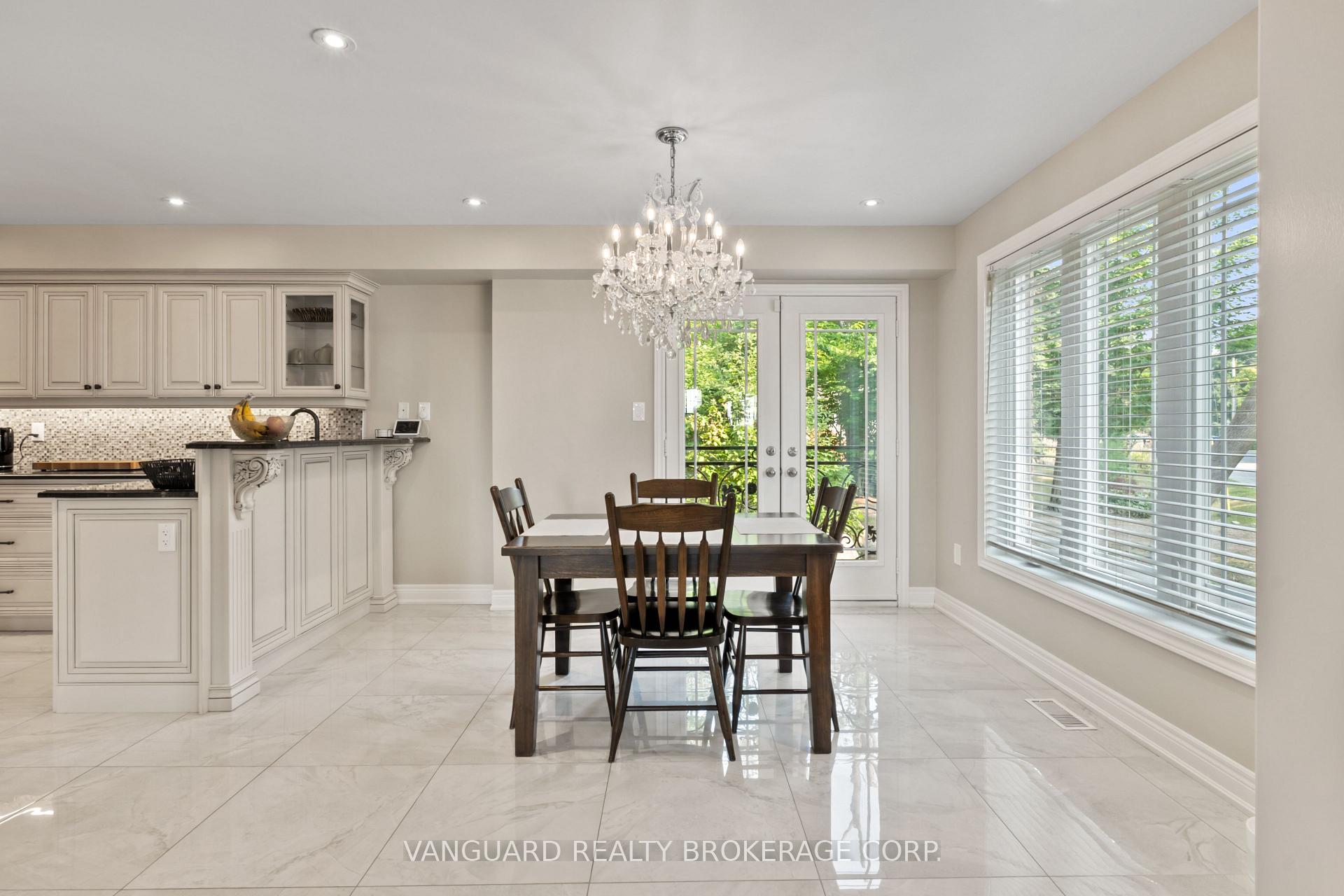 Photo 15 of 724 Lakelands Avenue, Innisfil, Alcona — HOMEH