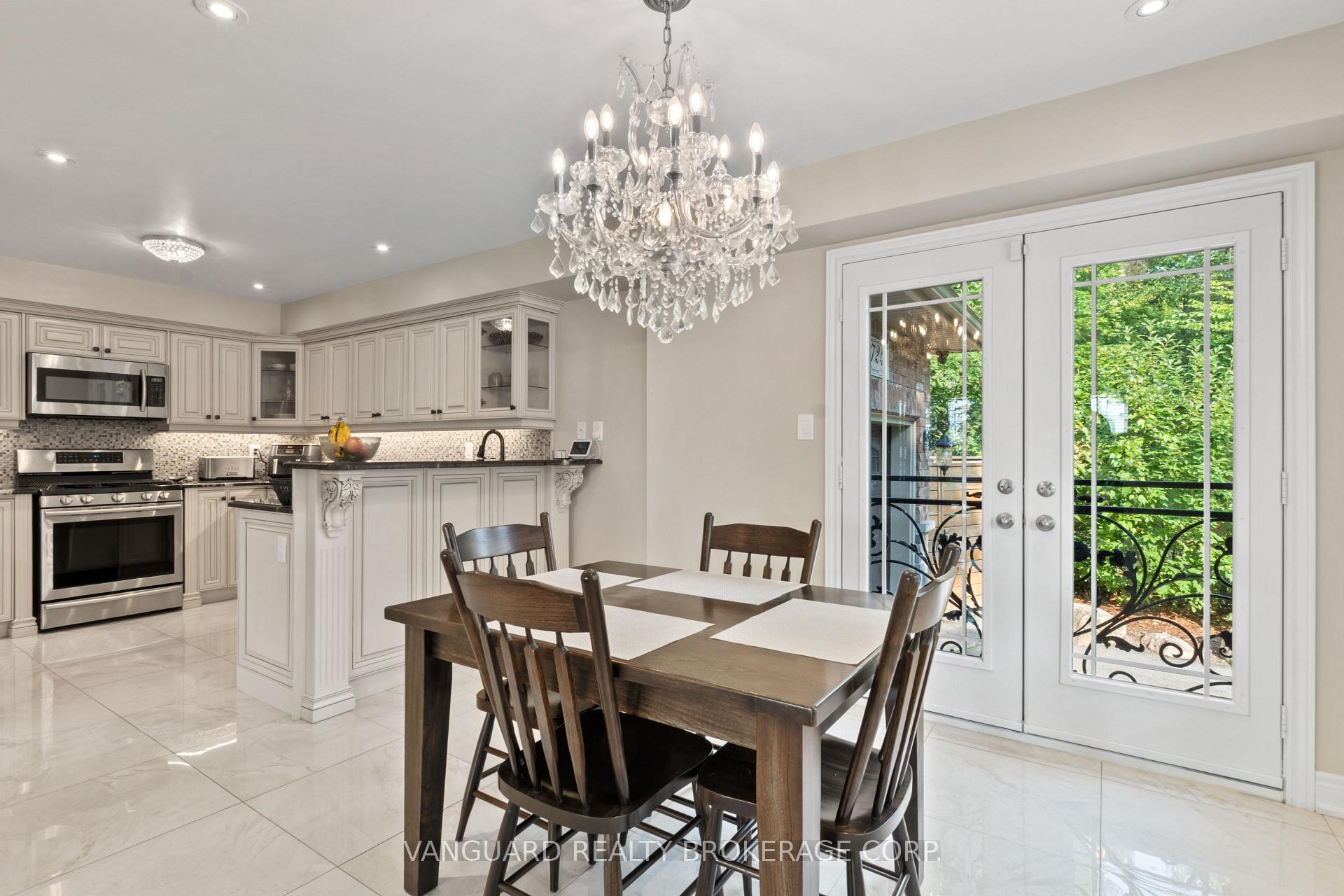 Photo 16 of 724 Lakelands Avenue, Innisfil, Alcona — HOMEH