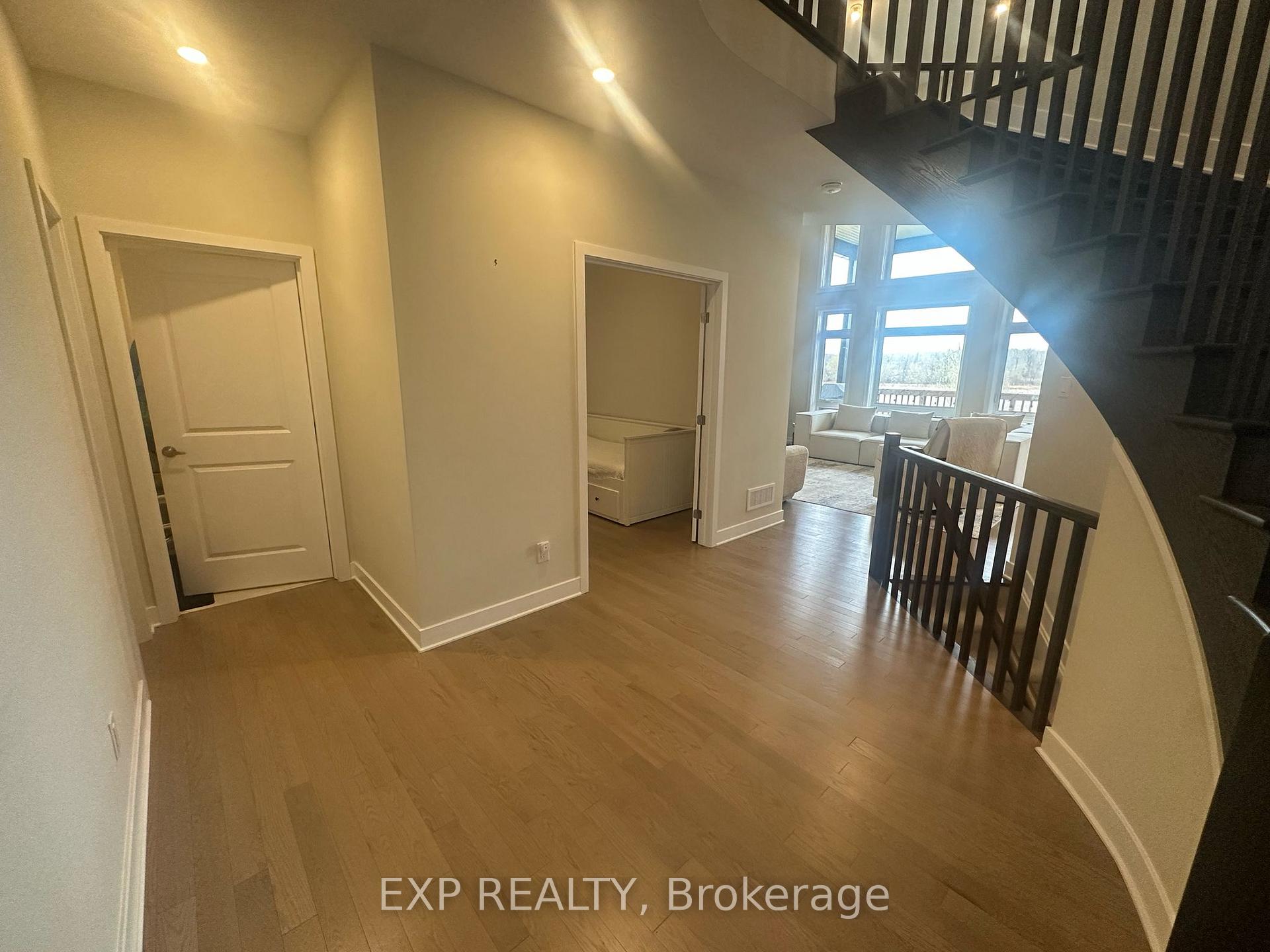 Photo 2 of 302 Shuttleworth Drive, Ottawa, Leitrim — HOMEH