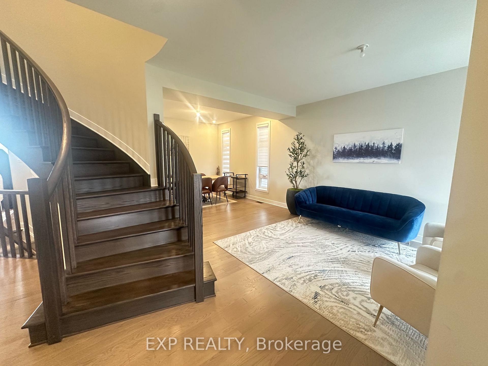 Photo 3 of 302 Shuttleworth Drive, Ottawa, Leitrim — HOMEH
