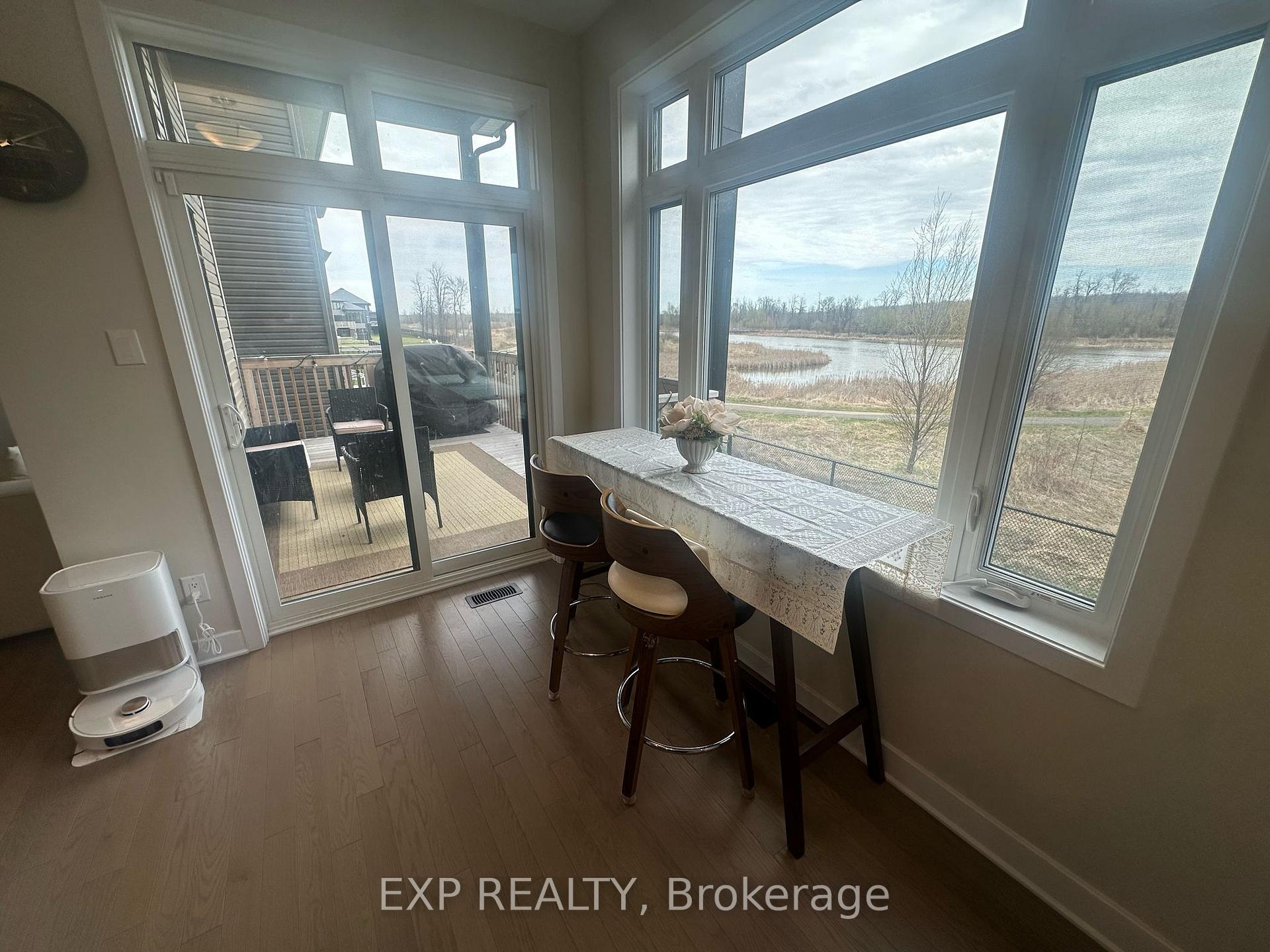 Photo 8 of 302 Shuttleworth Drive, Ottawa, Leitrim — HOMEH