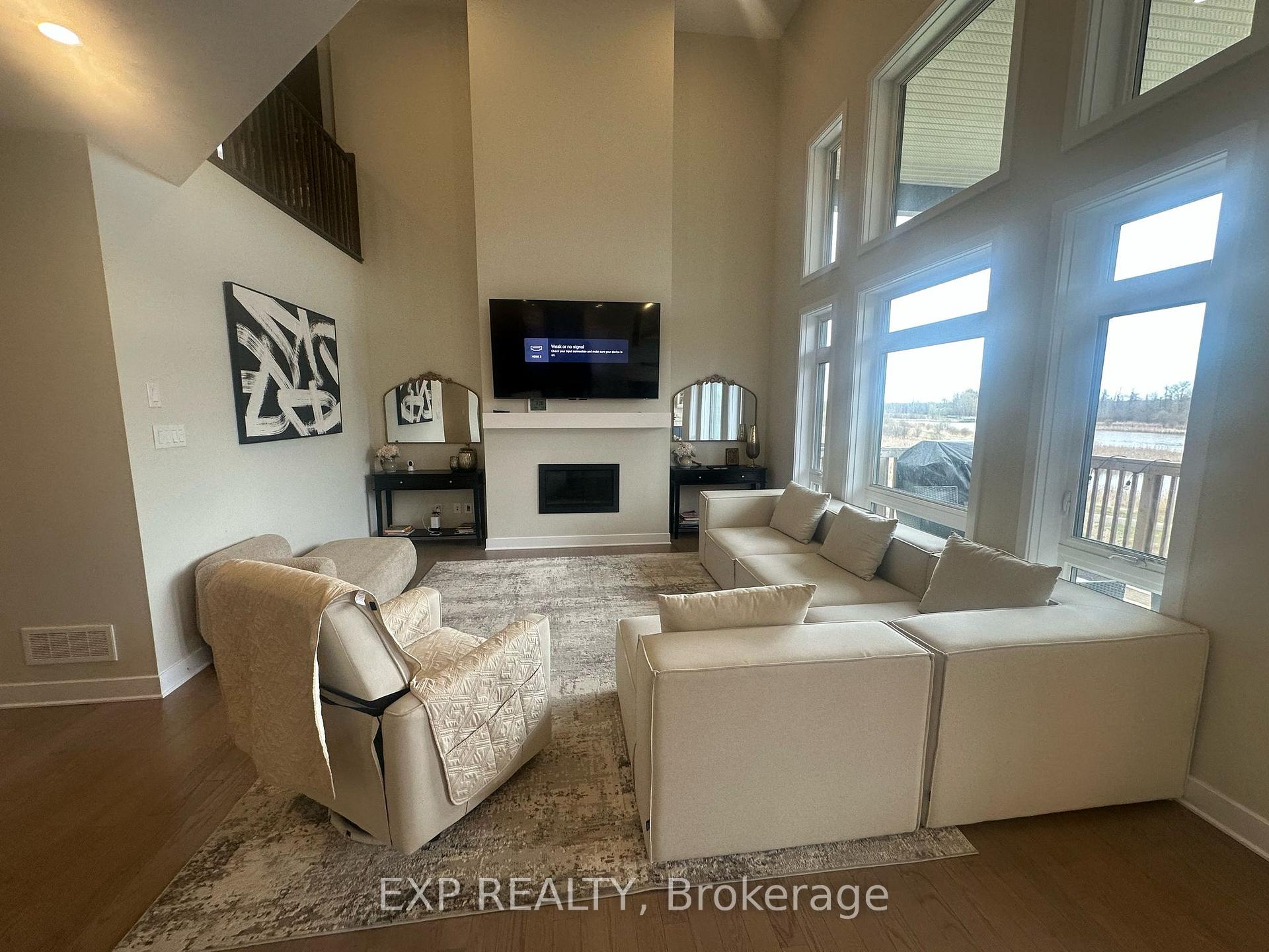 Photo 9 of 302 Shuttleworth Drive, Ottawa, Leitrim — HOMEH