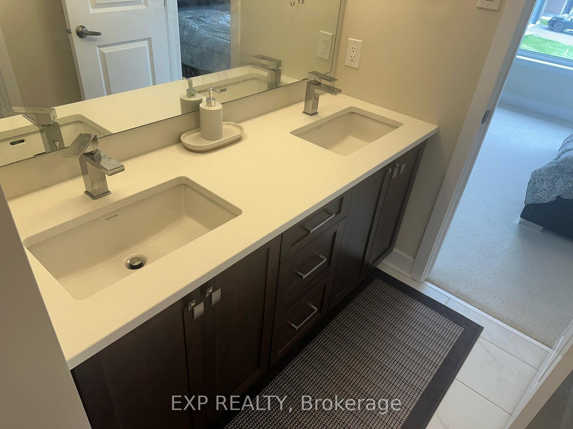 Photo 24 of 302 Shuttleworth Drive, Ottawa, Leitrim — HOMEH