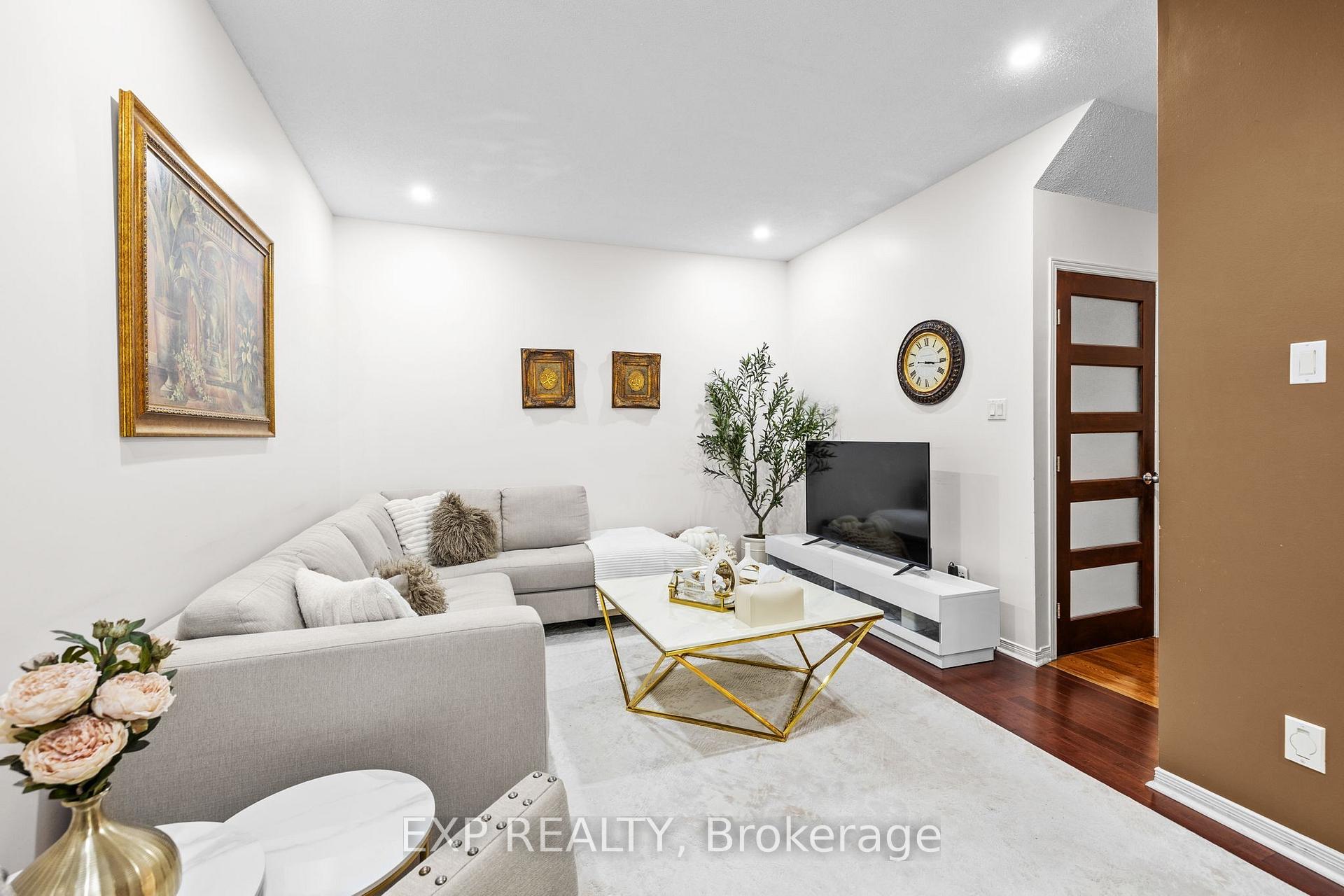 Photo 11 of 336 Wisteria Crescent, Ottawa, Hunt Club — HOMEH