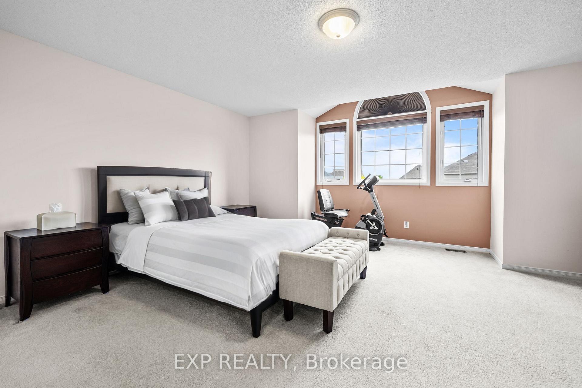 Photo 14 of 336 Wisteria Crescent, Ottawa, Hunt Club — HOMEH