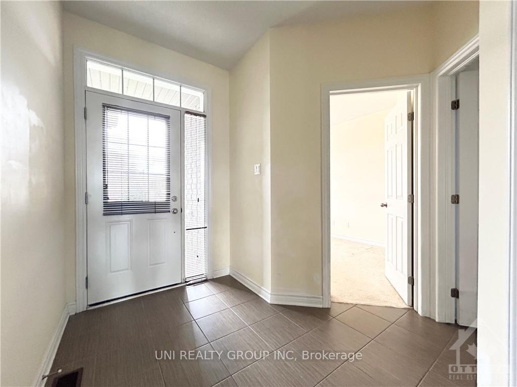 Photo 3 of 228 Pondview Crescent, Ottawa, Hunt Club — HOMEH