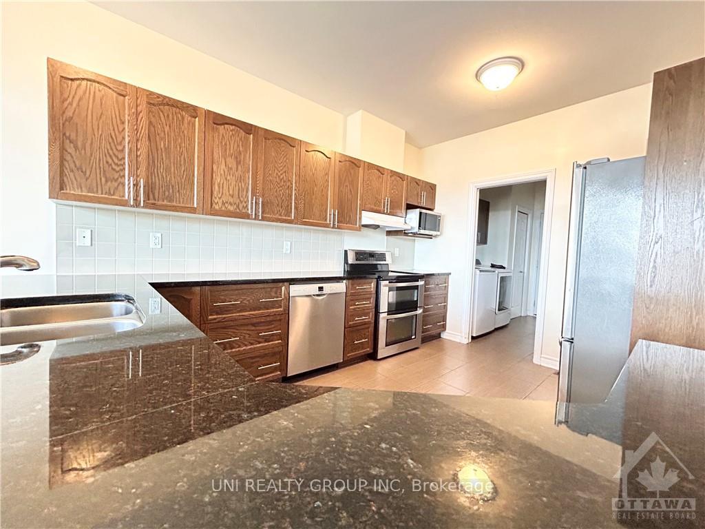 Photo 5 of 228 Pondview Crescent, Ottawa, Hunt Club — HOMEH