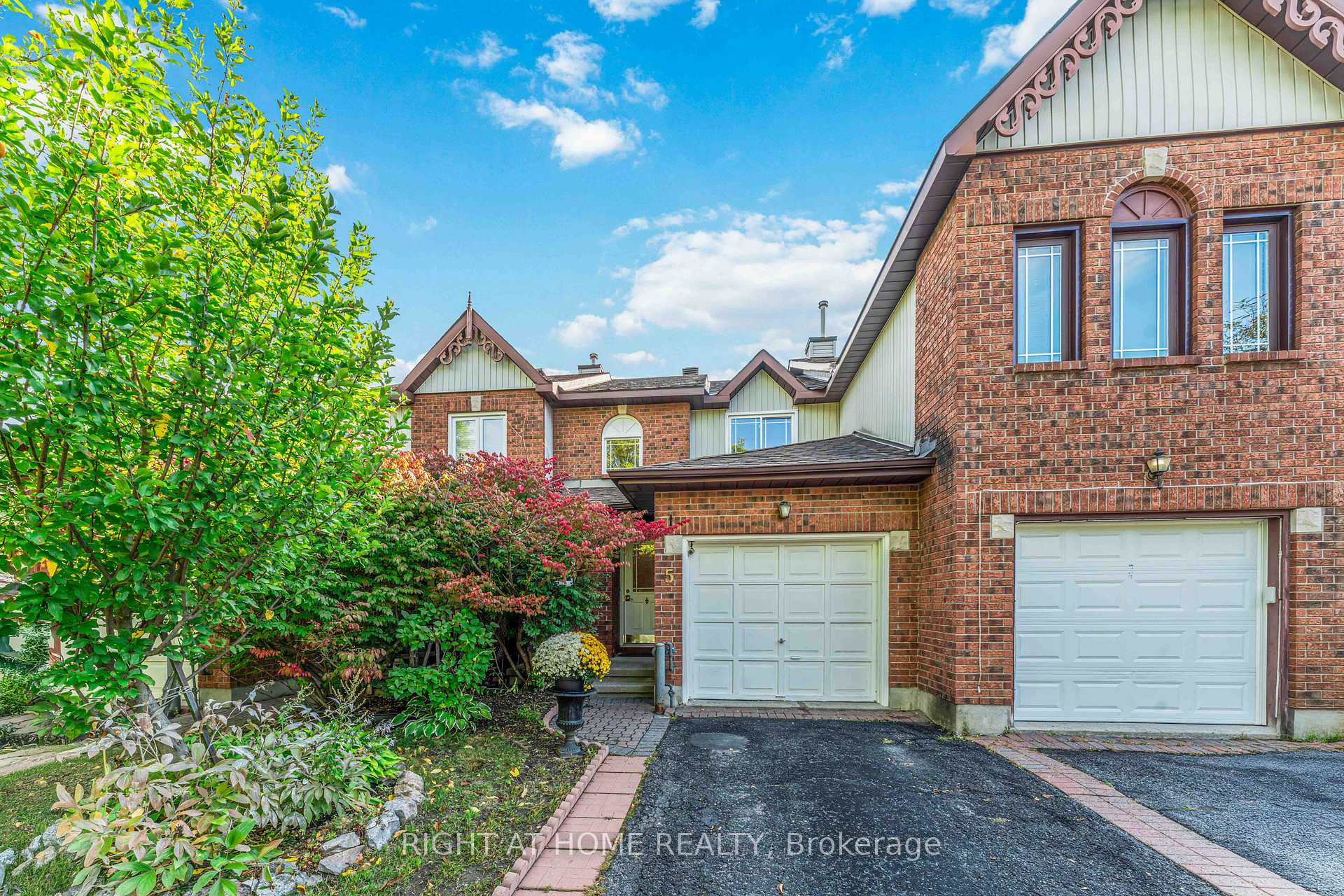 Front of 5 Harrington Court