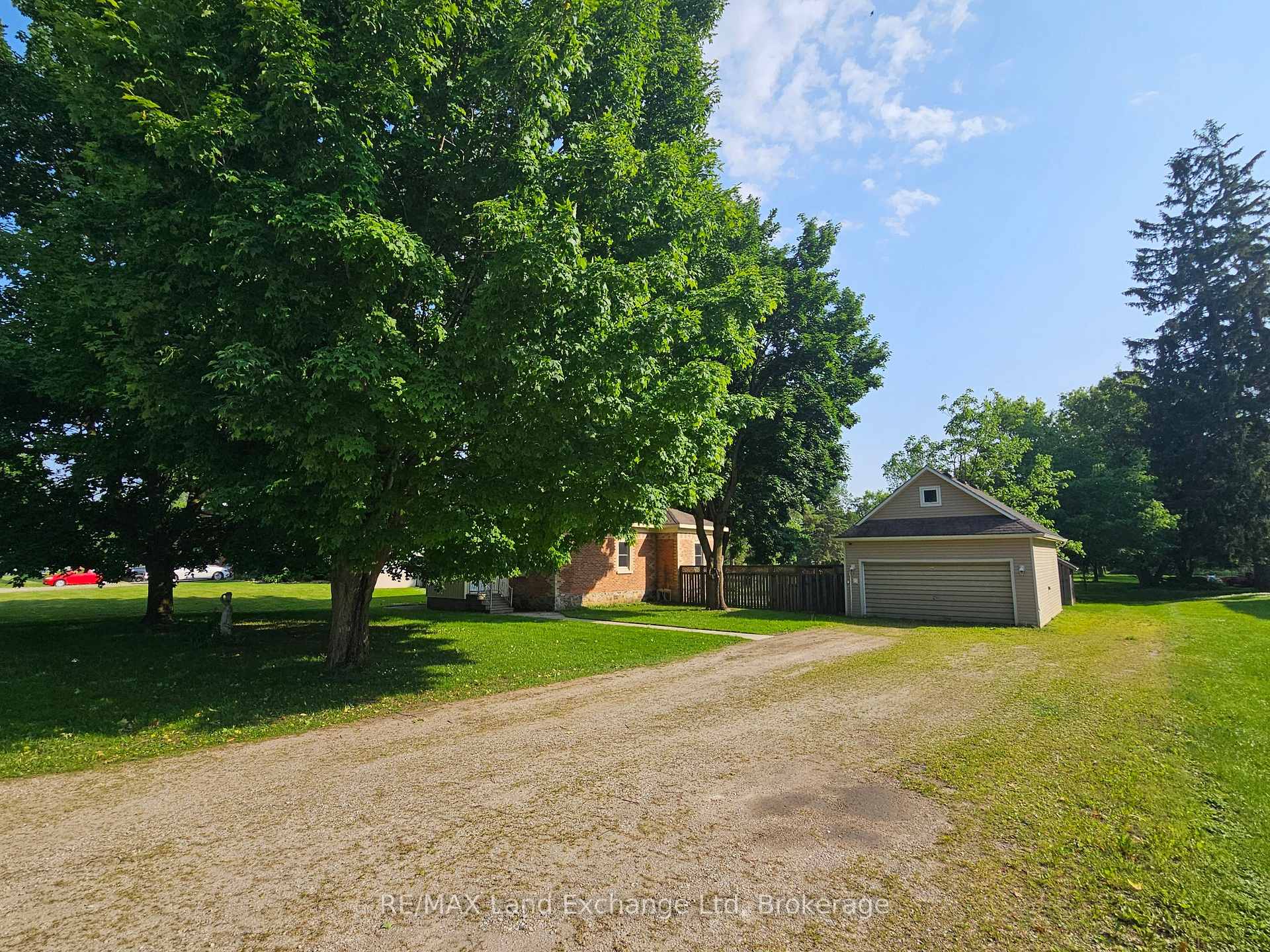 Photo 10 of 1061 Howick Street, Howick — HOMEH