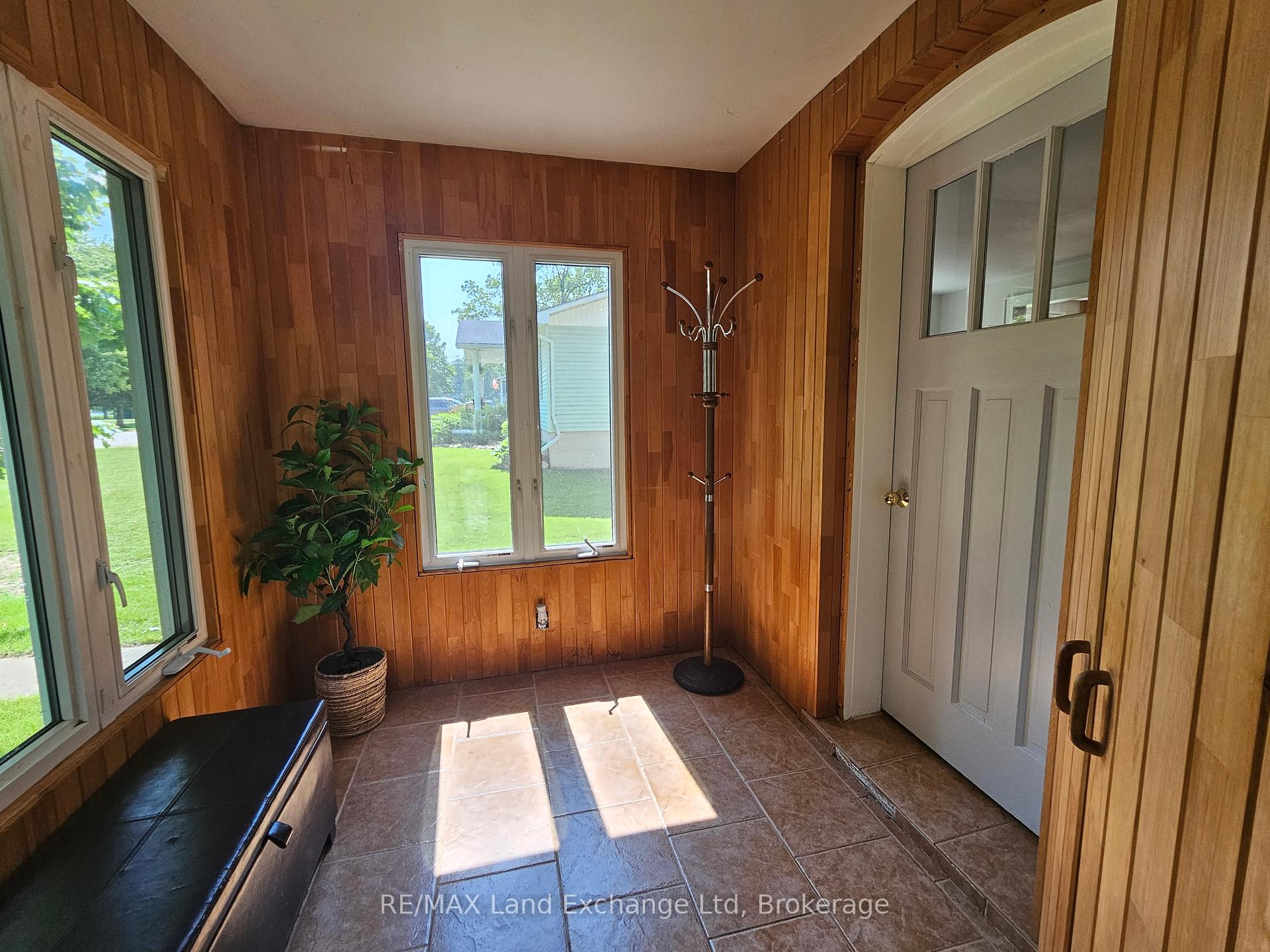 Photo 13 of 1061 Howick Street, Howick — HOMEH