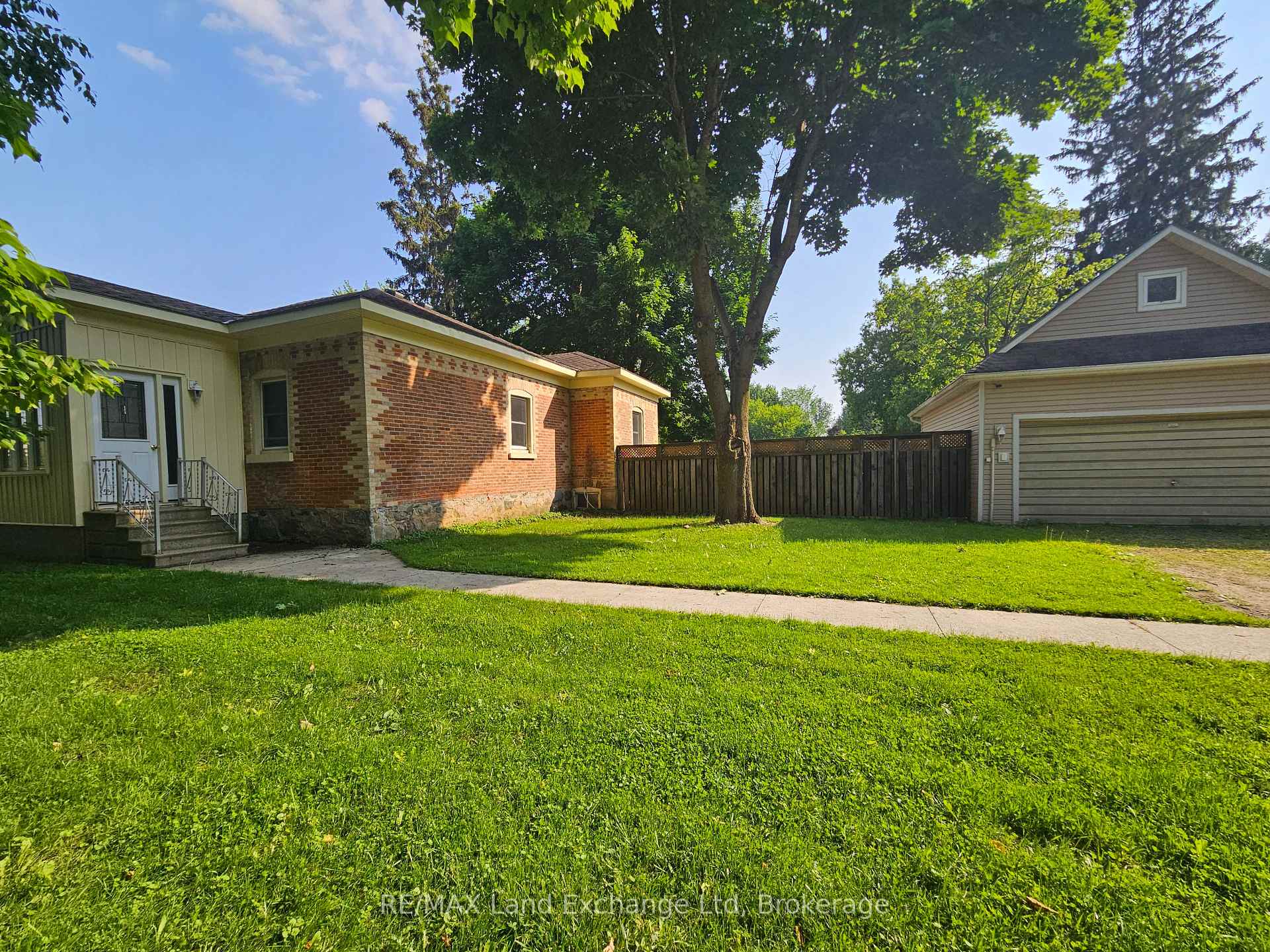 Photo 36 of 1061 Howick Street, Howick — HOMEH