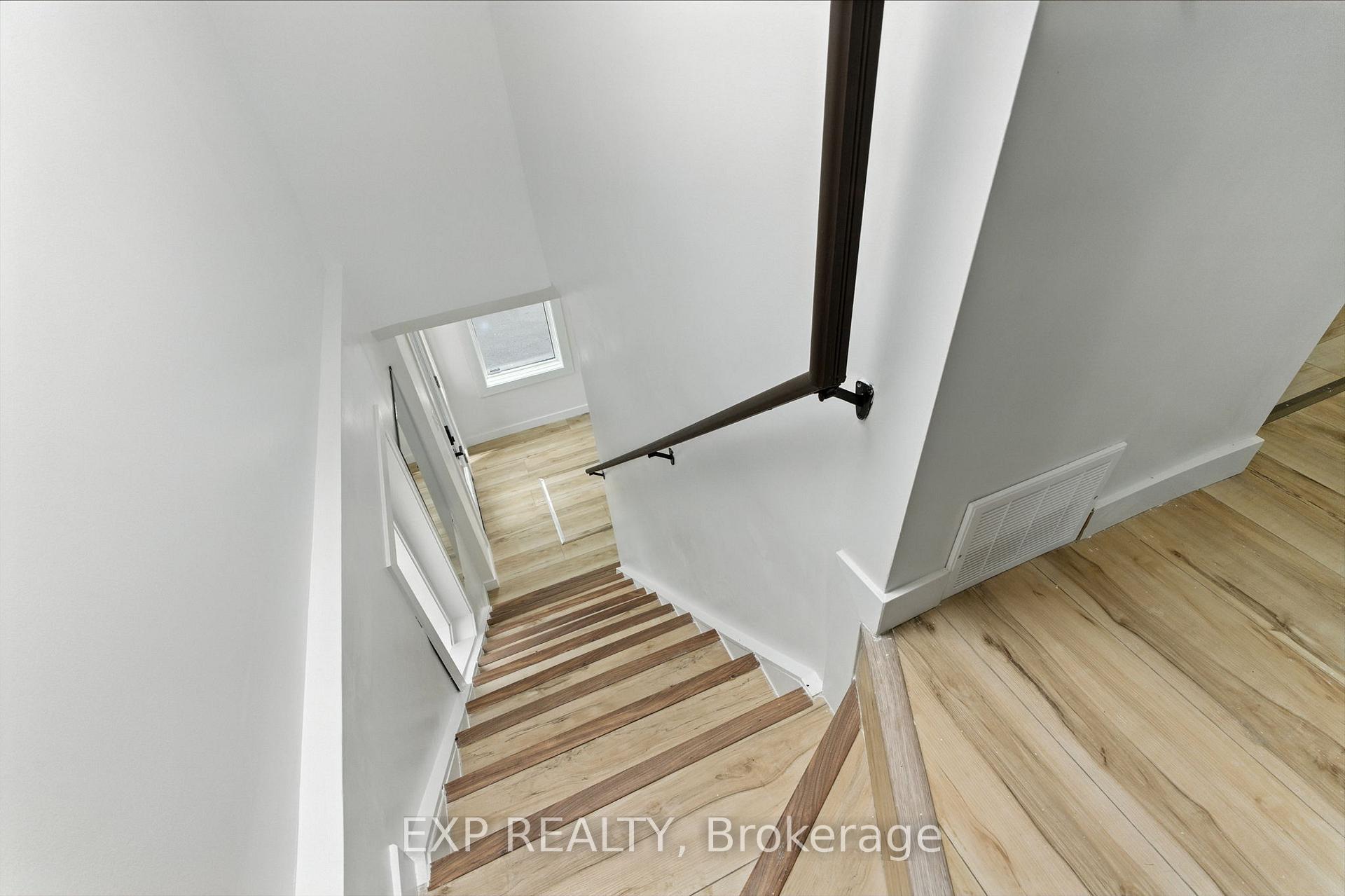 Photo 4 of Unit 1, 564 Brunel Street, Ottawa, CFB Rockcliffe and Area — HOMEH