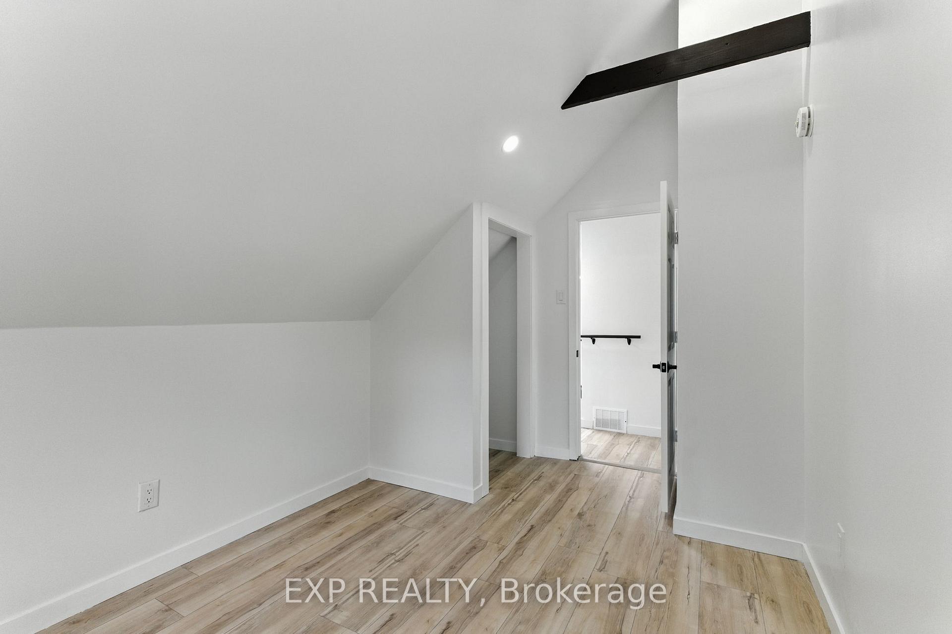 Photo 6 of Unit 1, 564 Brunel Street, Ottawa, CFB Rockcliffe and Area — HOMEH