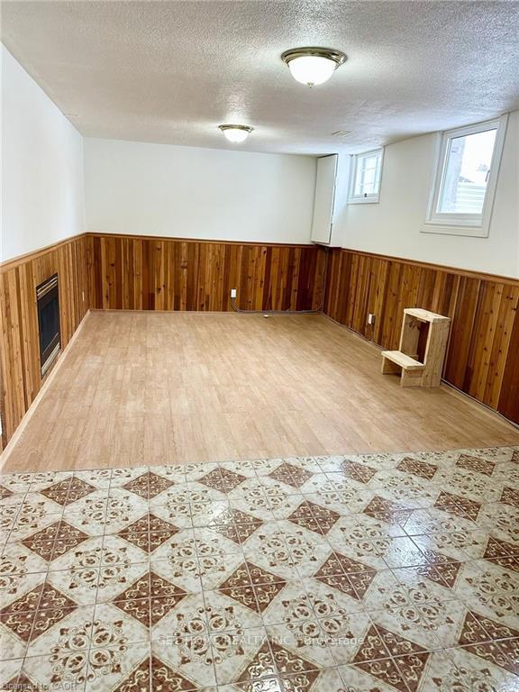 Photo 4 of 25 Ruskview Road, Kitchener — HOMEH