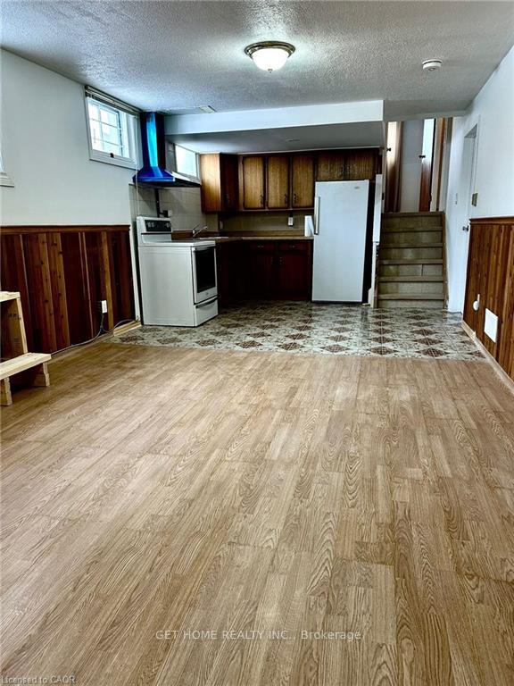 Photo 5 of 25 Ruskview Road, Kitchener — HOMEH