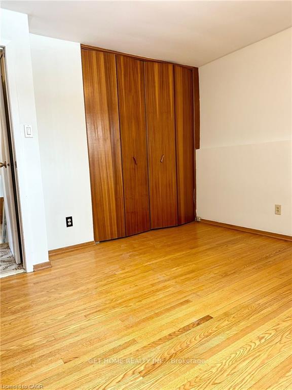 Photo 10 of 25 Ruskview Road, Kitchener — HOMEH
