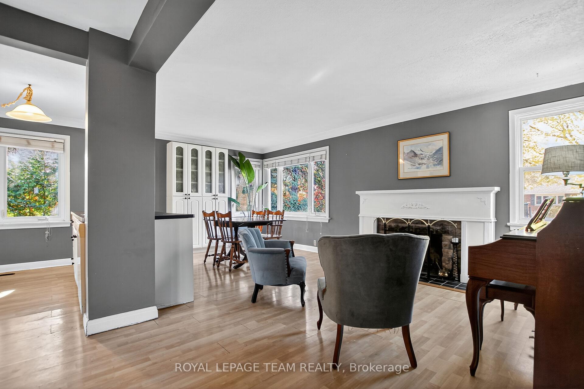 Photo 7 of 913 Rex Avenue, Ottawa, McKellar Heights — HOMEH