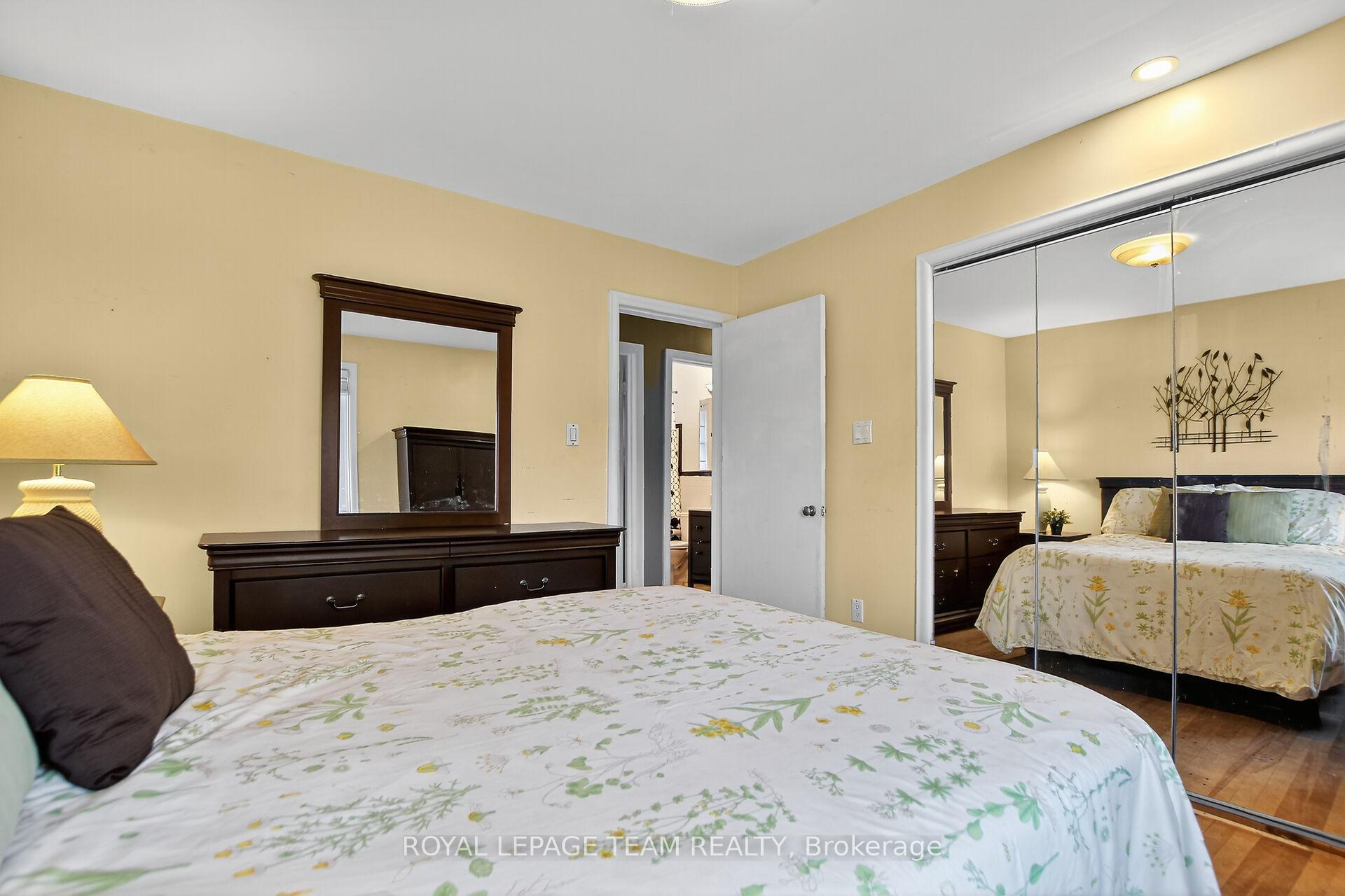 Photo 18 of 913 Rex Avenue, Ottawa, McKellar Heights — HOMEH