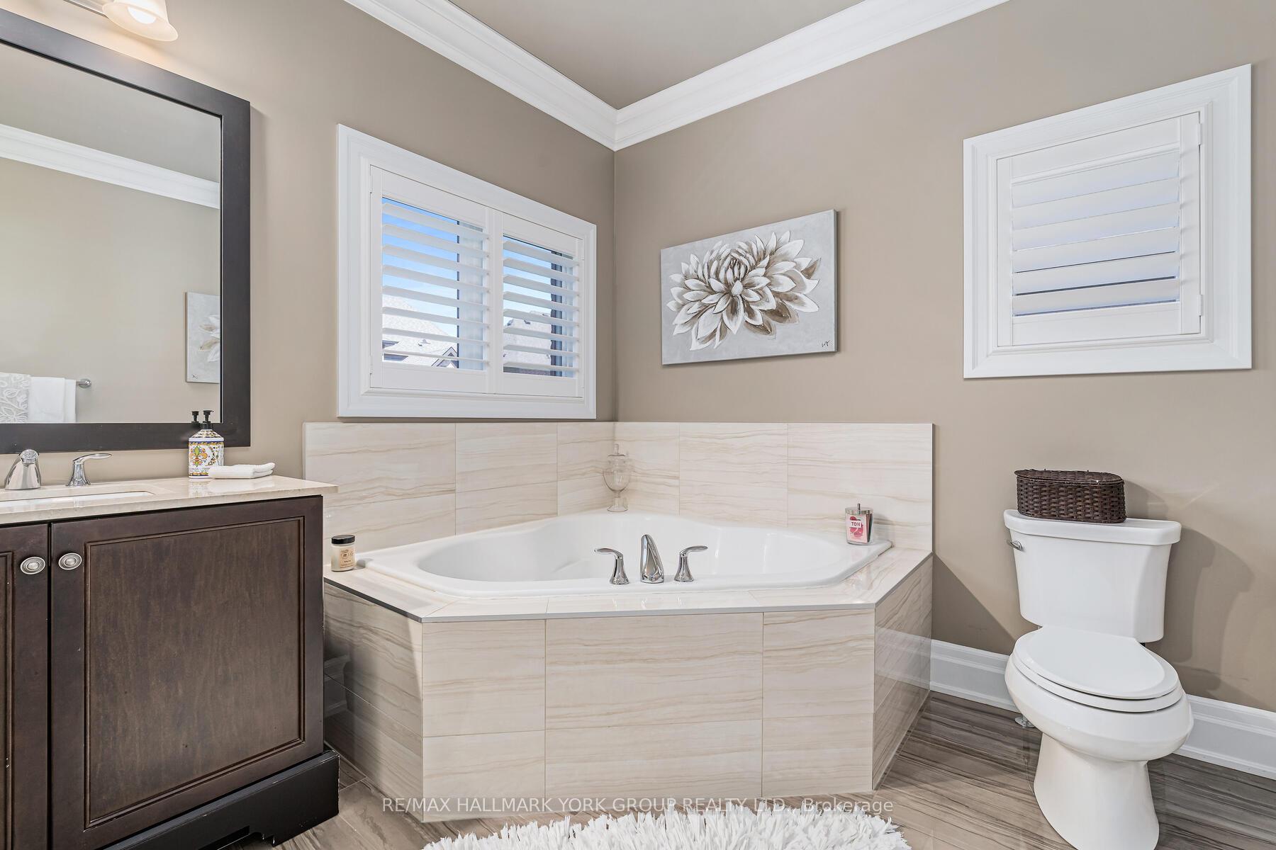 Photo 27 of 111 Robert Berry Crescent, King, King City — HOMEH