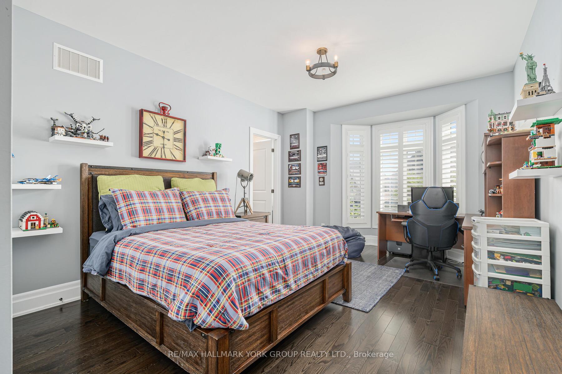Photo 29 of 111 Robert Berry Crescent, King, King City — HOMEH