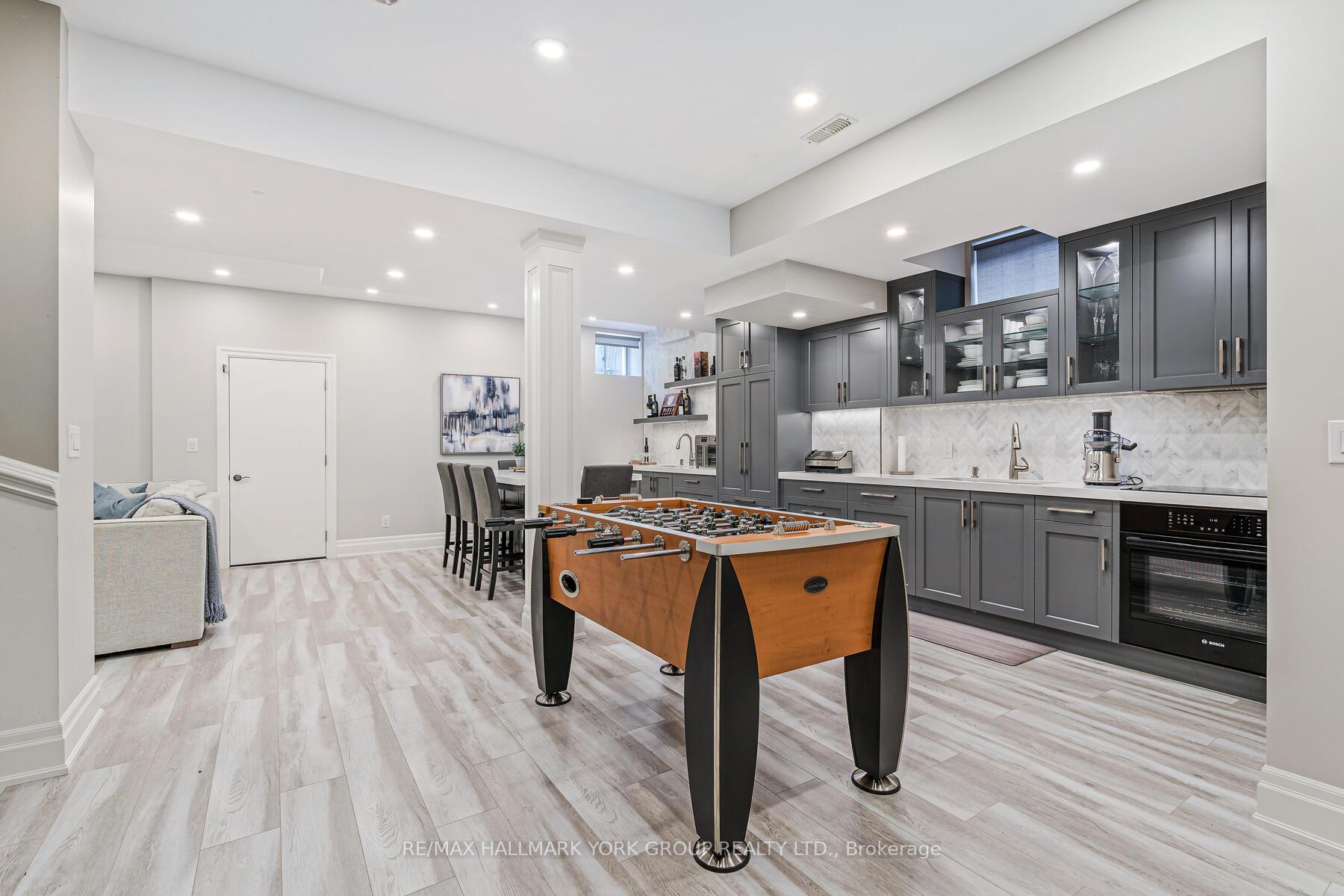 Photo 32 of 111 Robert Berry Crescent, King, King City — HOMEH
