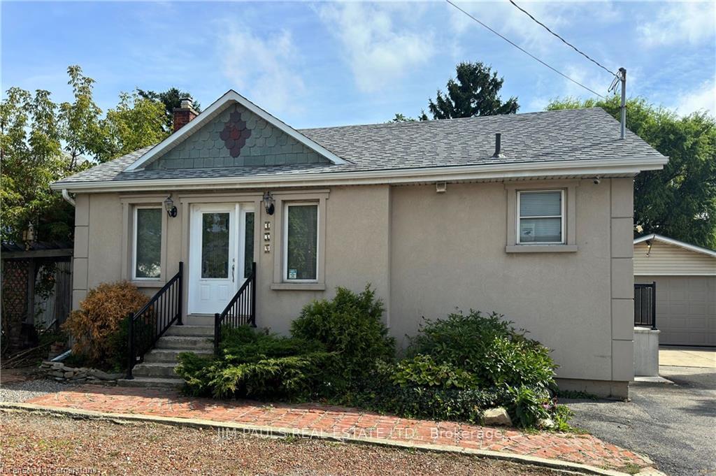 Photo 1 of 439 Upper Gage Avenue, Hamilton, Sunninghill — HOMEH