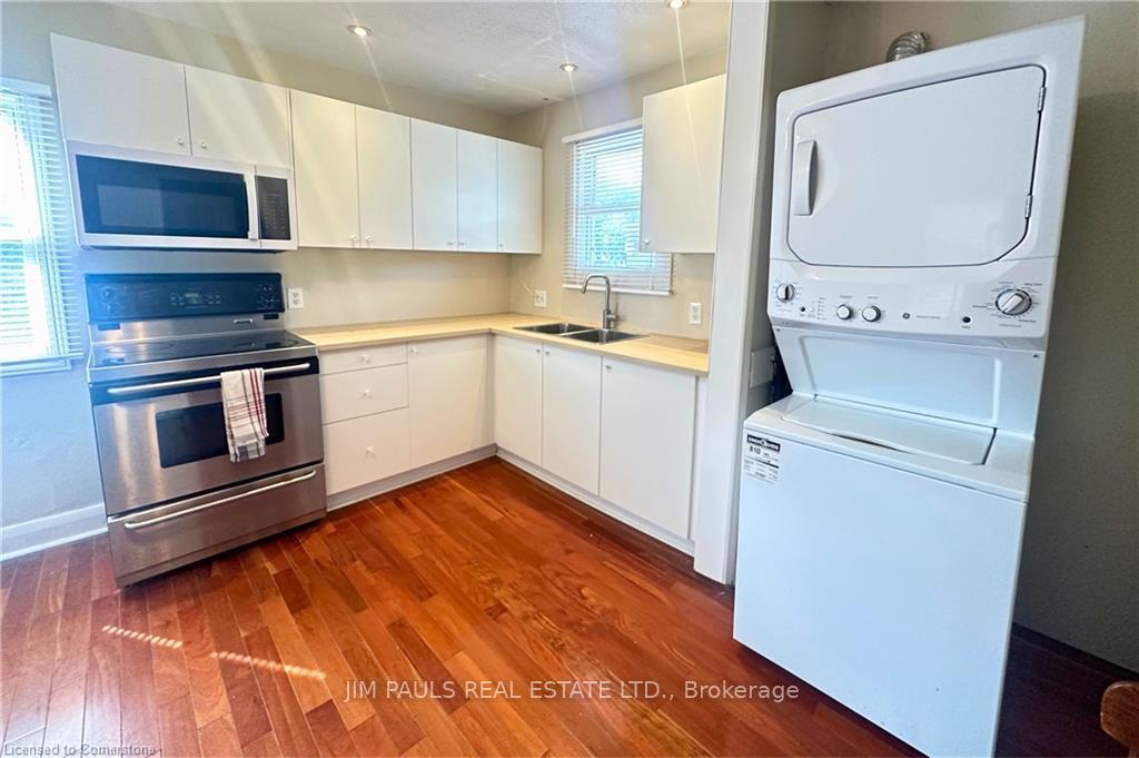 Photo 5 of 439 Upper Gage Avenue, Hamilton, Sunninghill — HOMEH