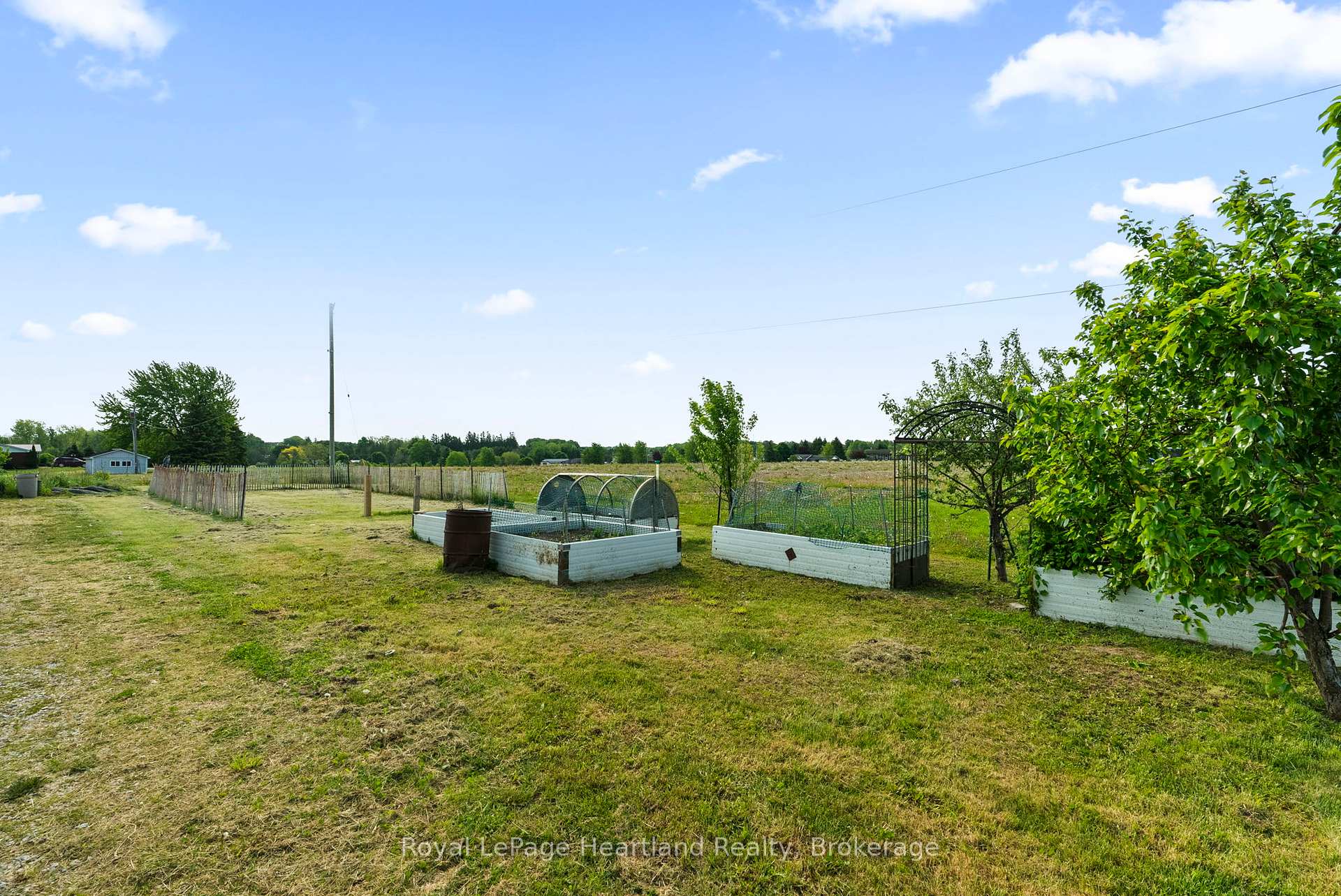 Photo 10 of 1060 Brussels Line, Howick — HOMEH