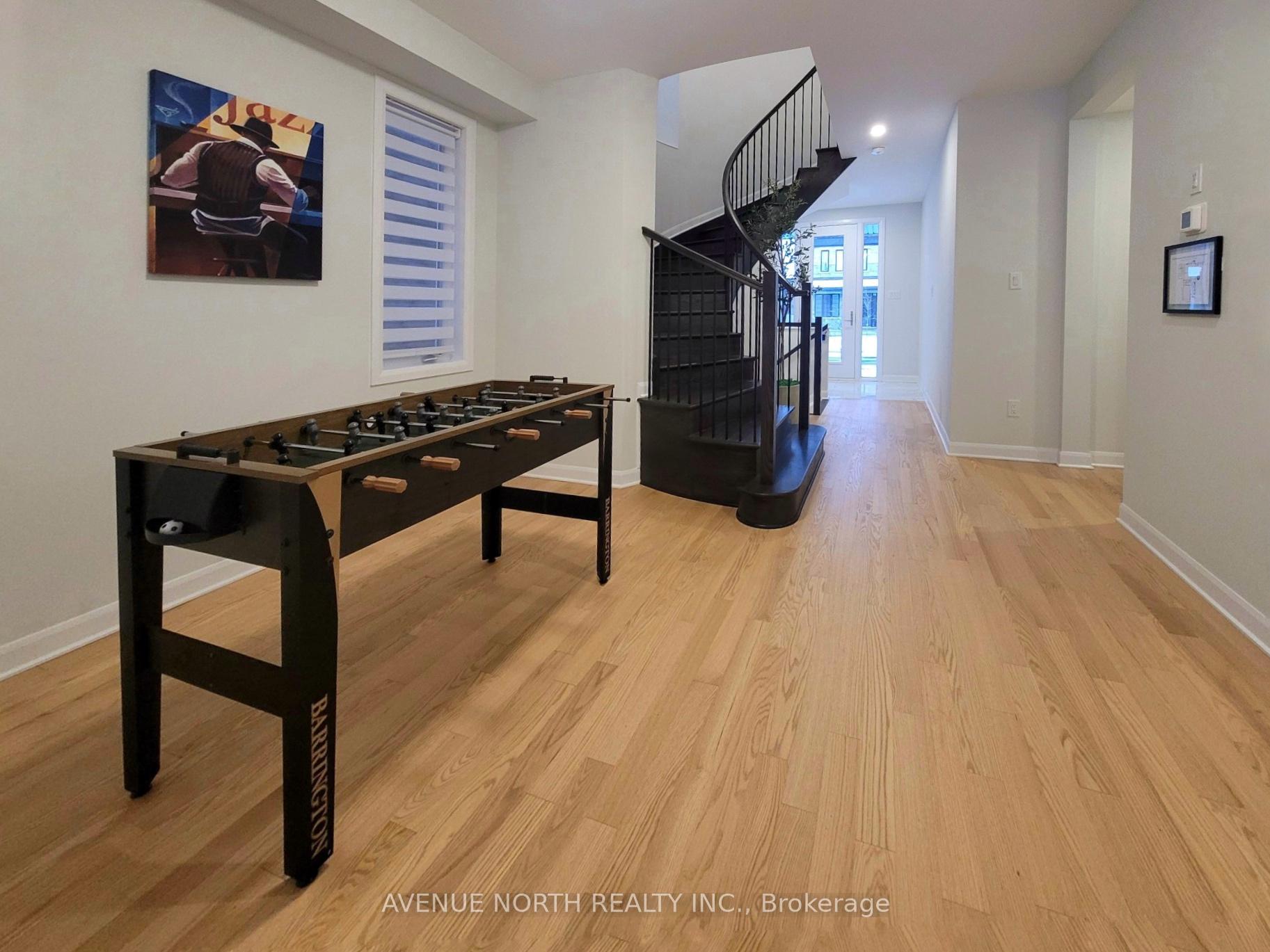 Photo 4 of 527 Anchor Circle, Ottawa, Mahogany Community — HOMEH