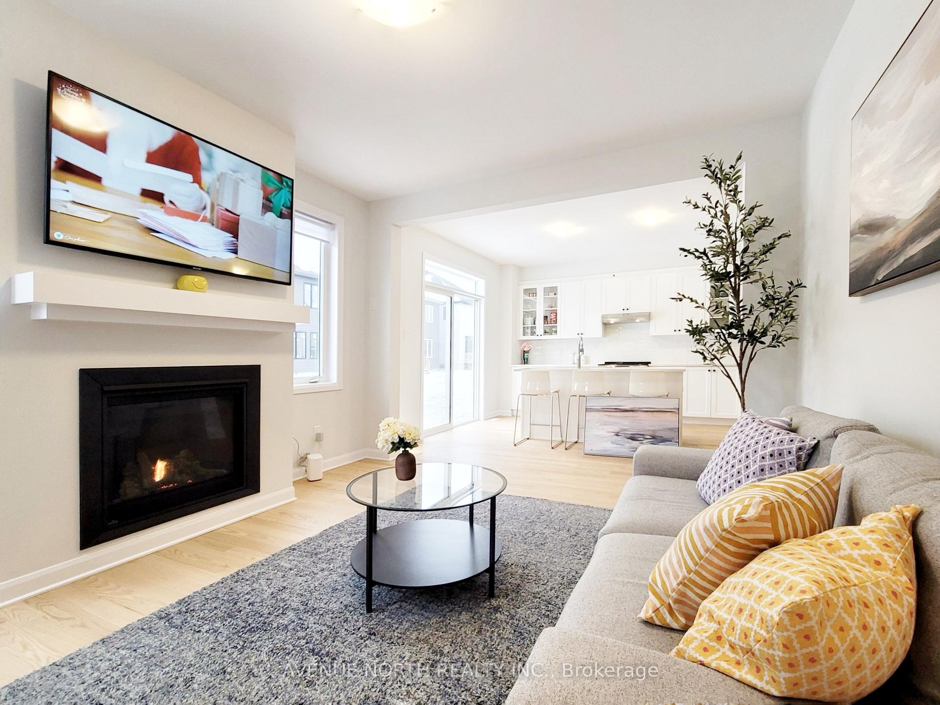 Photo 8 of 527 Anchor Circle, Ottawa, Mahogany Community — HOMEH